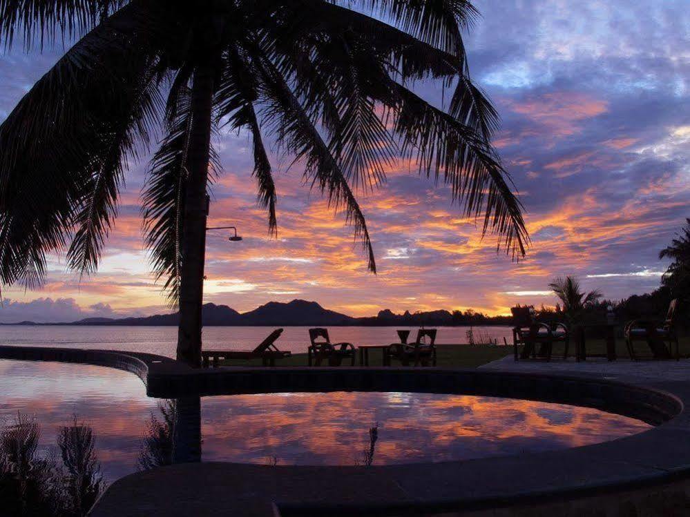 Hotel Sara Beachfront Boutique 4*