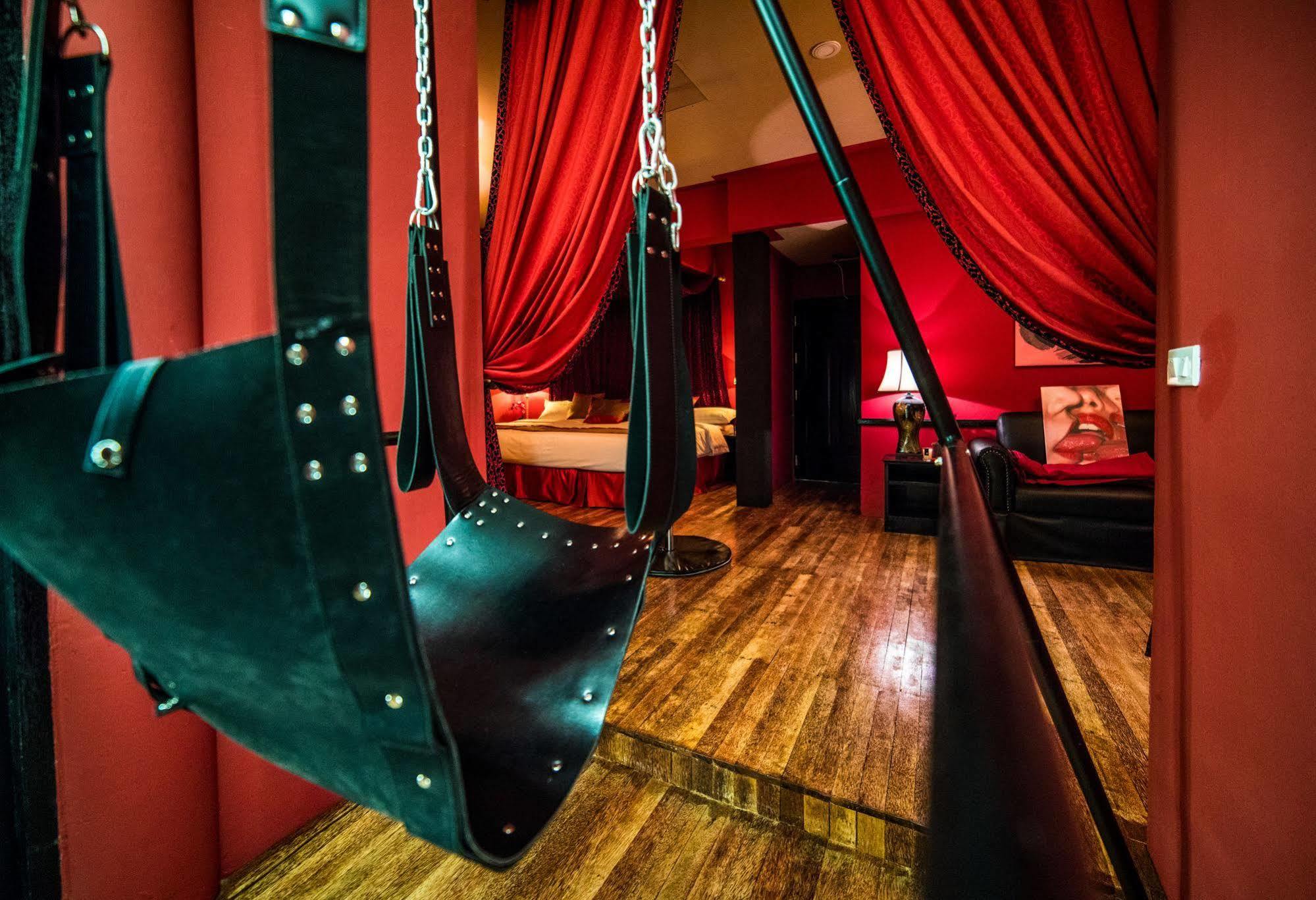 Pleasure Harbour Boutique - Adults Only Hotel 3*
