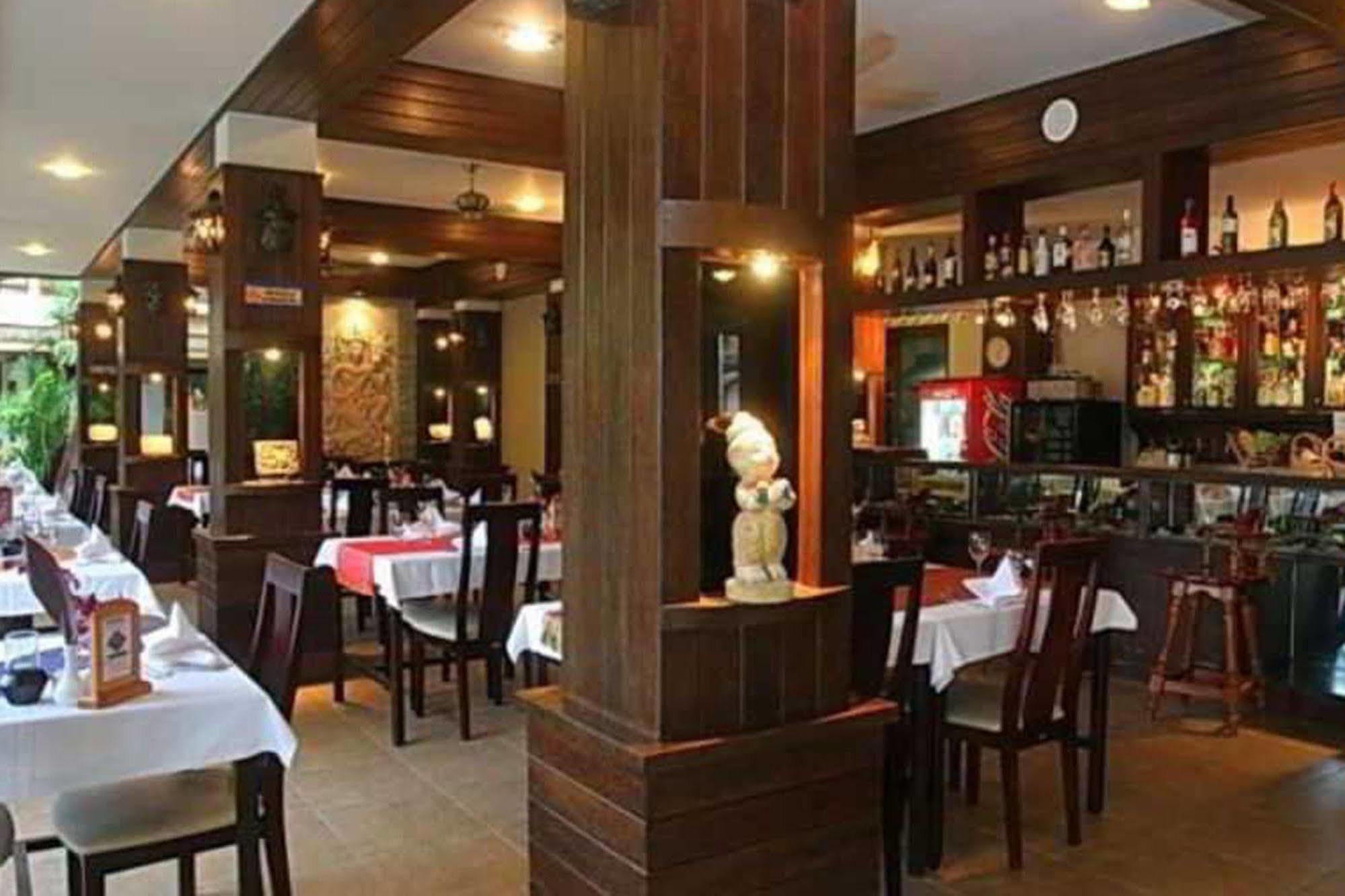 Grand Thai House