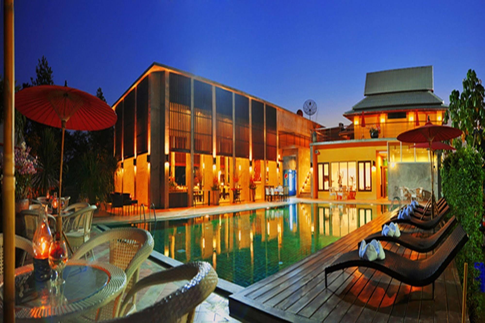 Resort Poonyamantra