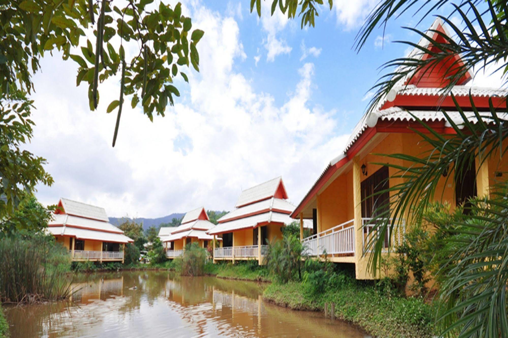 Resort Poonyamantra 4*