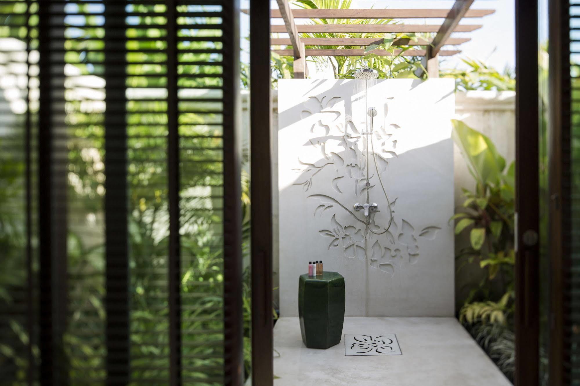 Resort Dasada, The Flower Es'senses