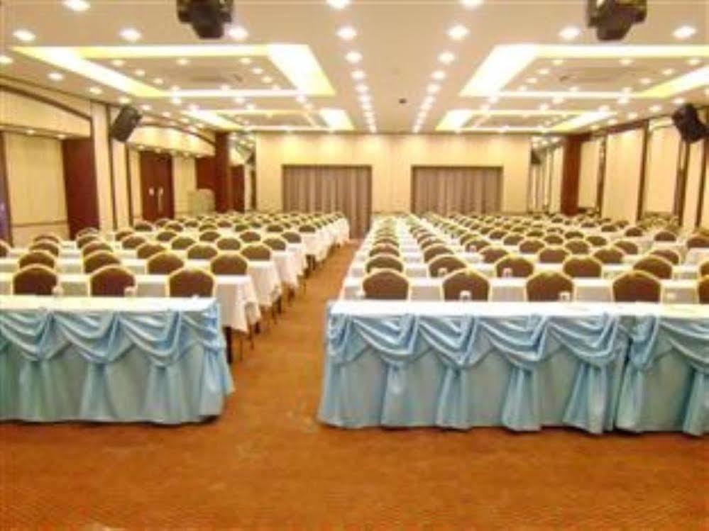 Mayflower Grande 3*