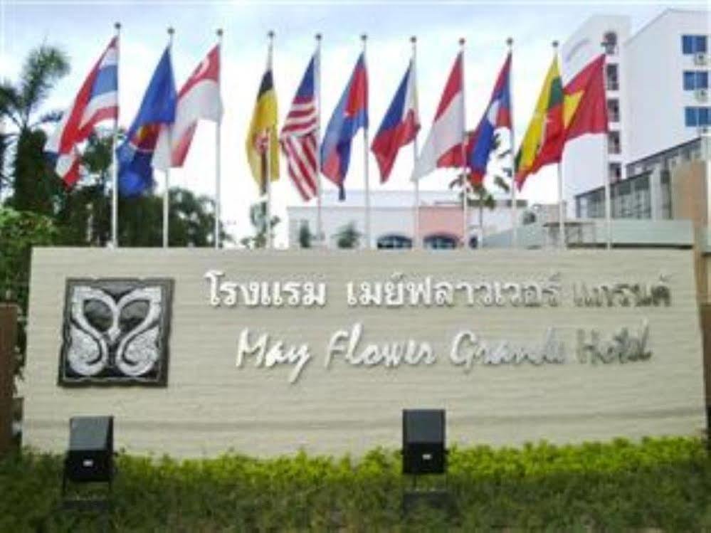 Mayflower Grande Hotel