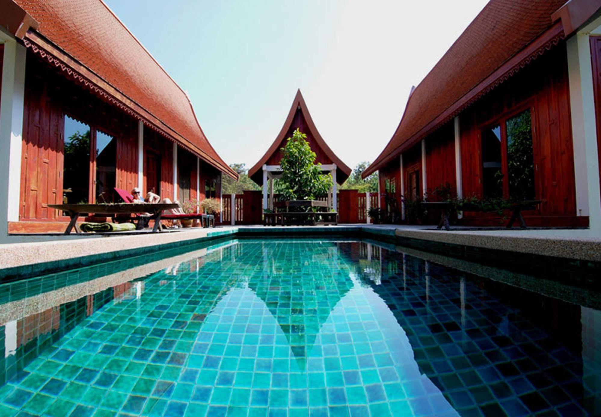 Hotel Green Gecko Um Chan