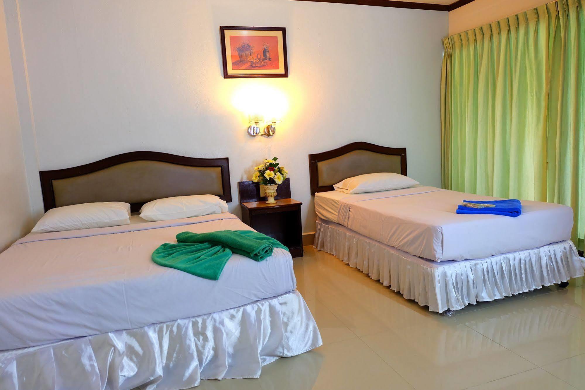 Hotel P.k. Mansion *