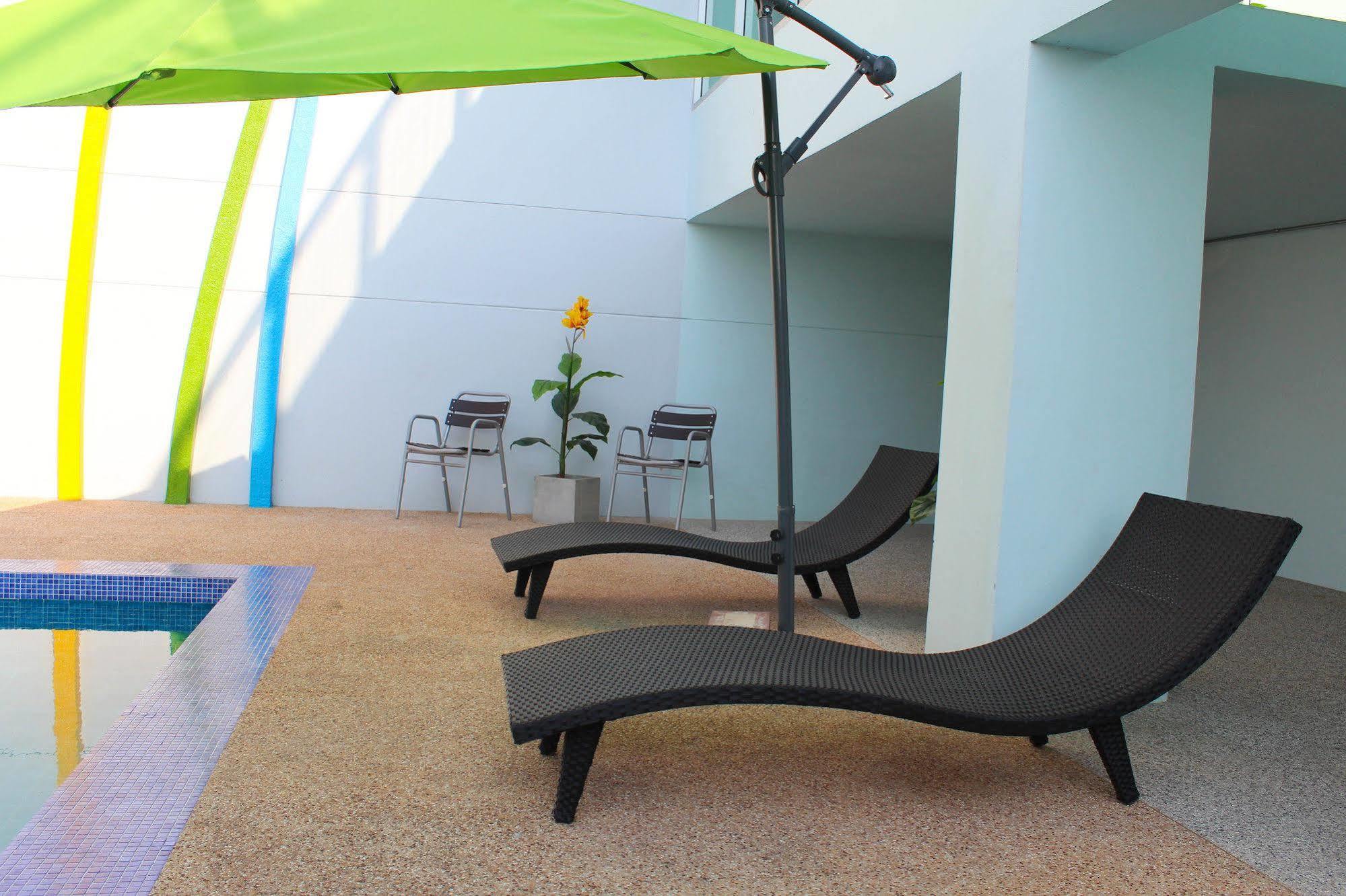 42c The Chic Hotel 4*