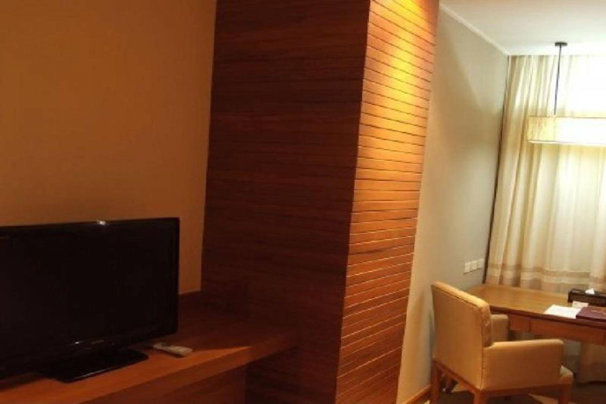 Hotel Sunee Grand And Convention Center