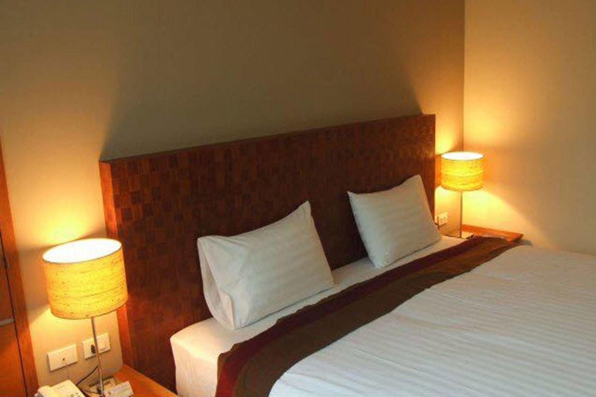 Sunee Grand And Convention Center Hotel 5*