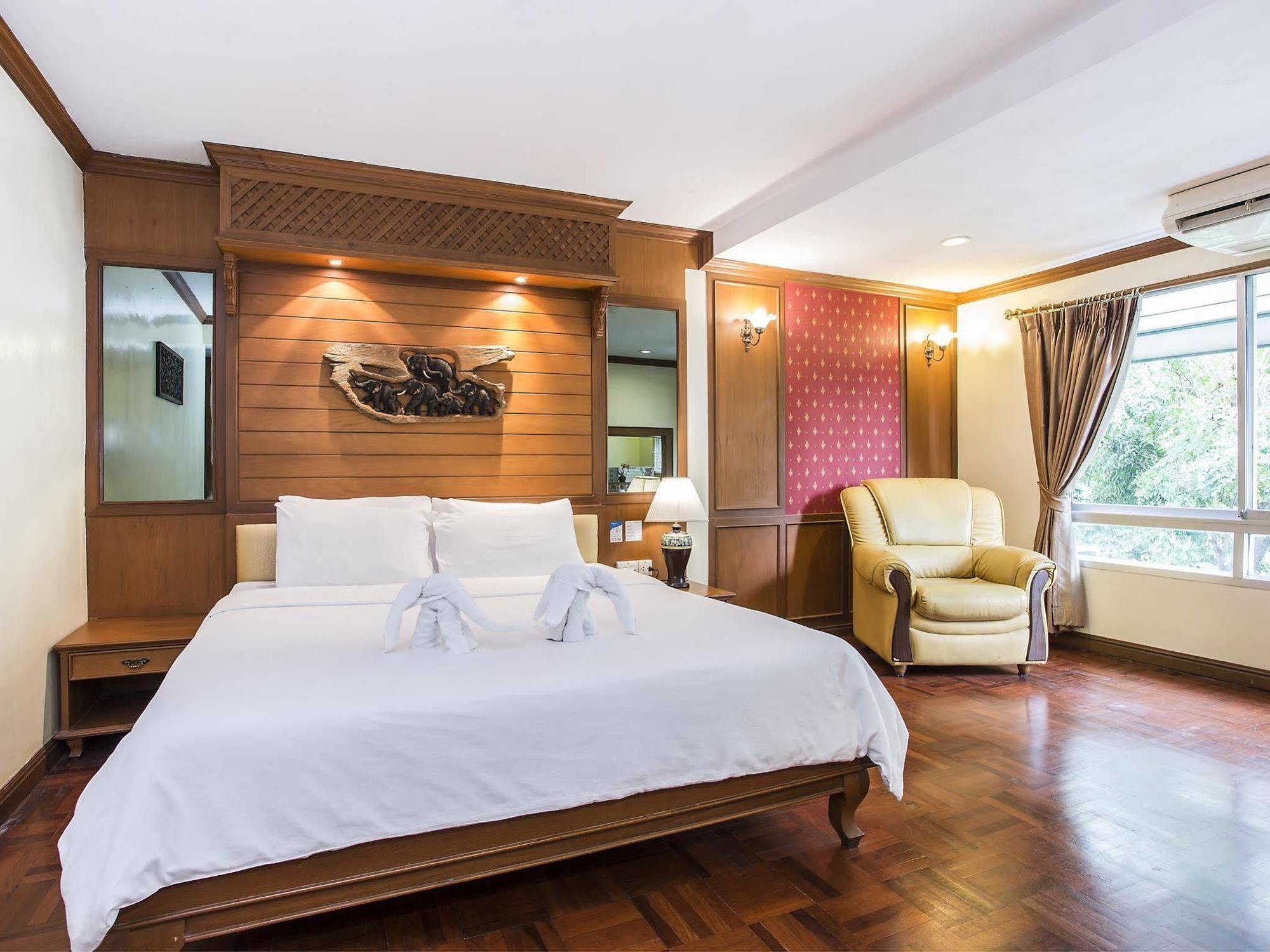 Royal Ivory Sukhumvit Nana 3* Banguecoque
