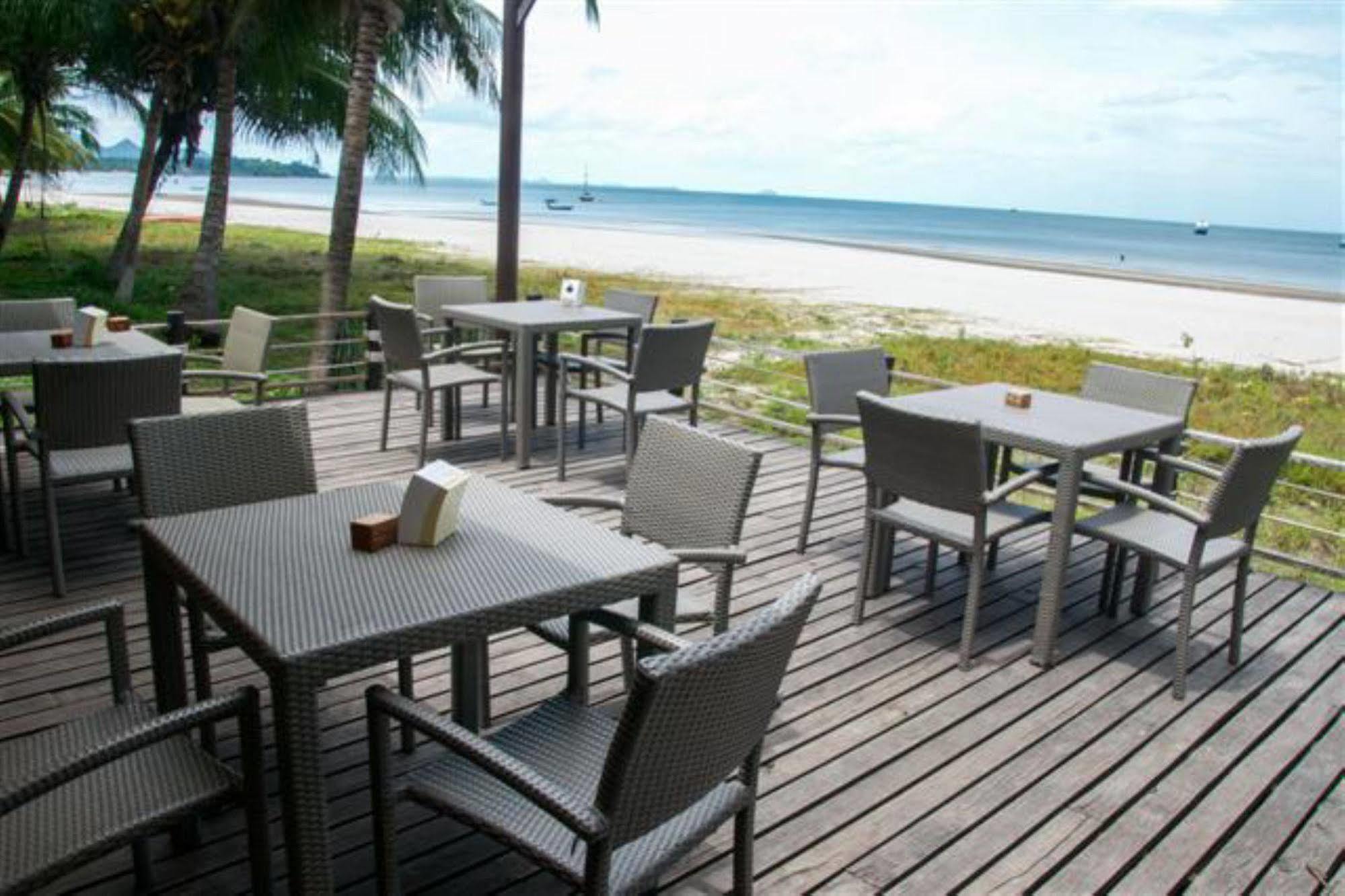 Chumphon Cabana Resort