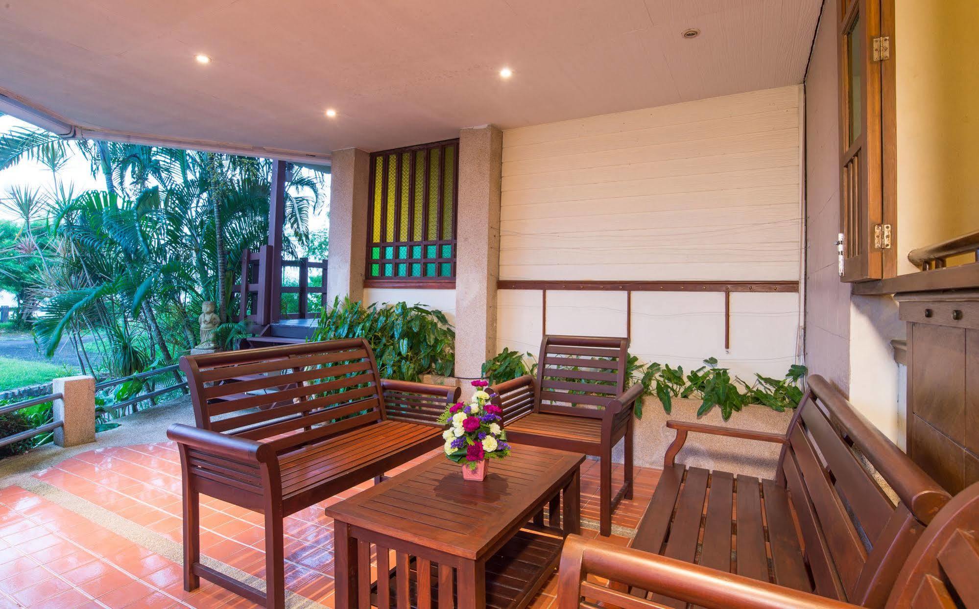 Seaview Hotel