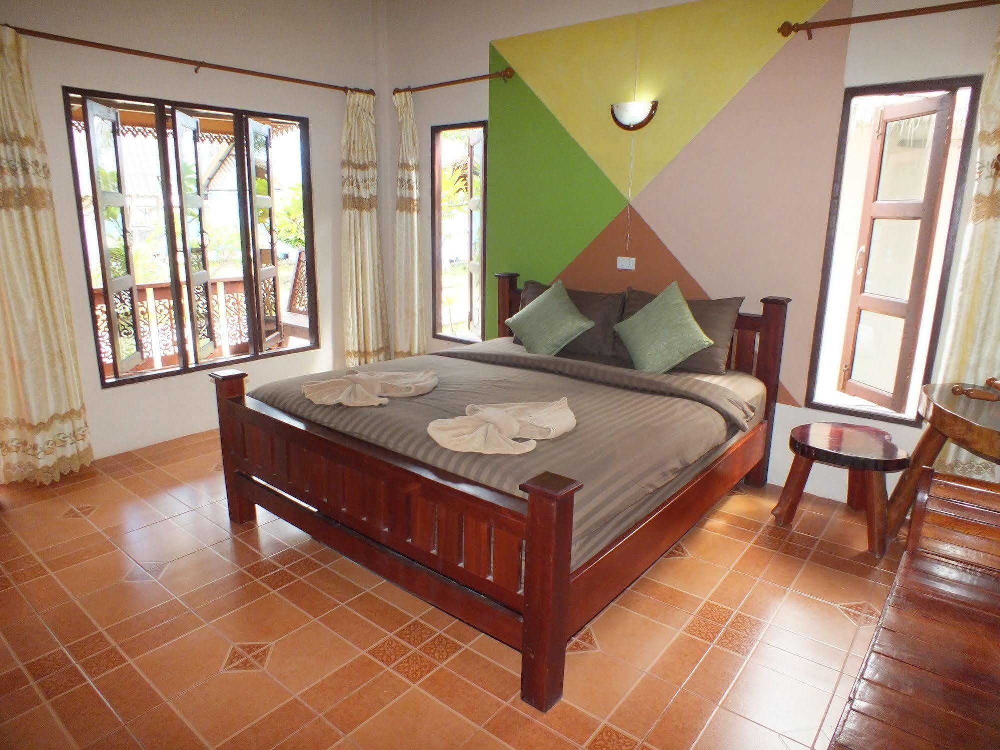 Resort Andaman 2*