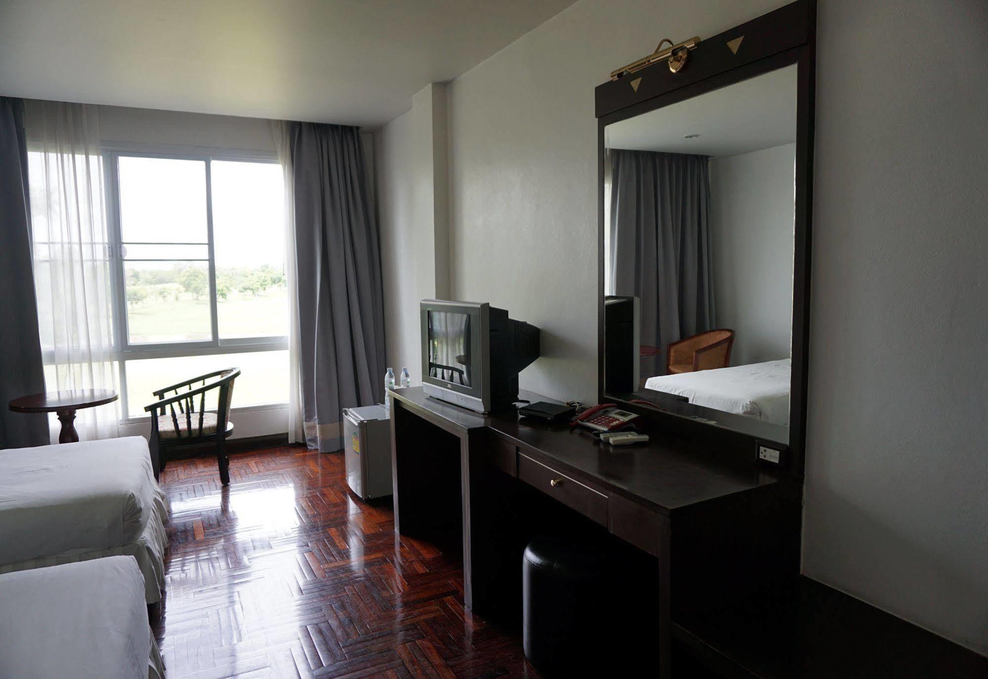 Hotel Dancoon Golf Club And