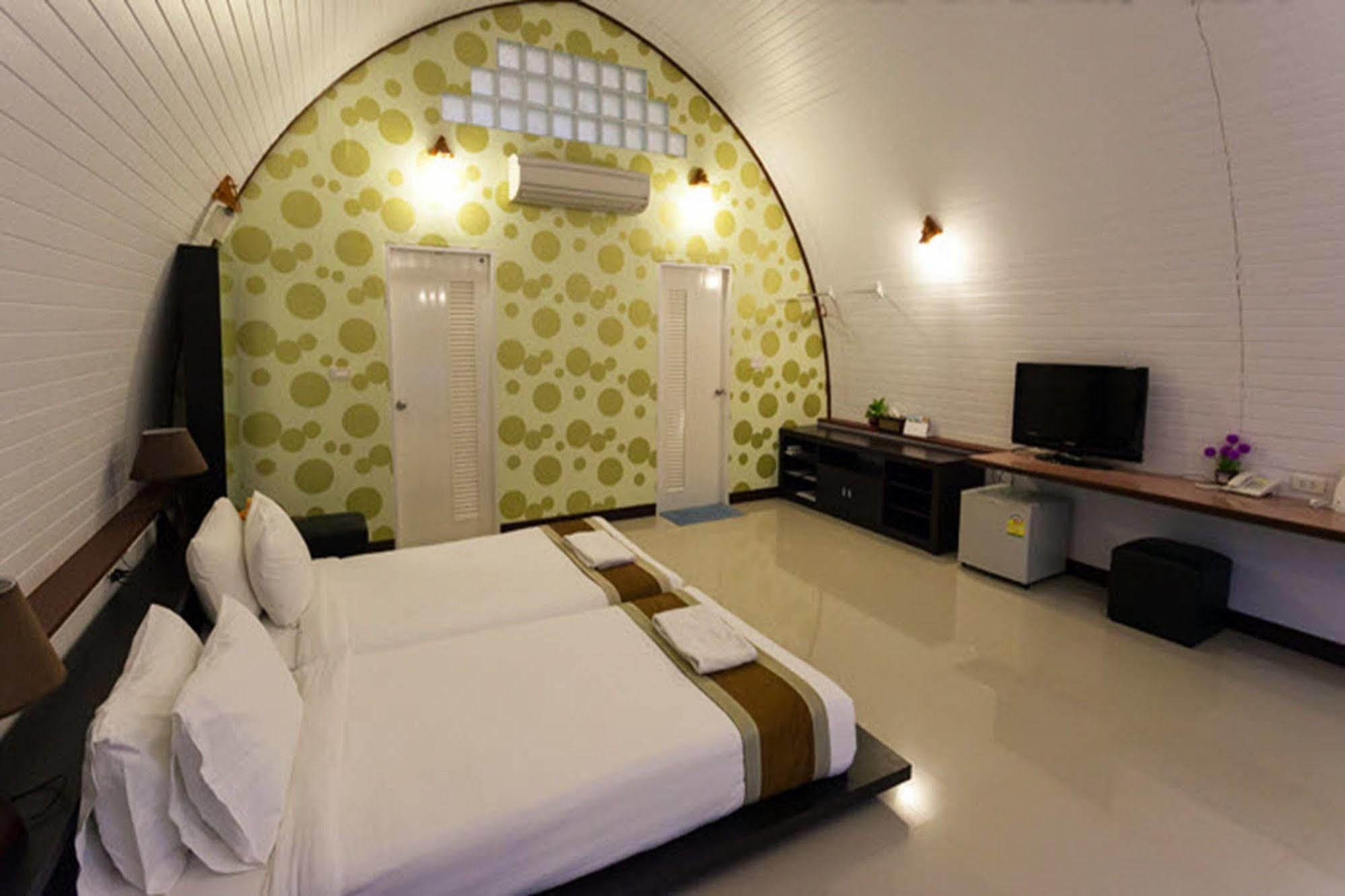 Khao Yai Fantasy 3* Nong Nam Daeng