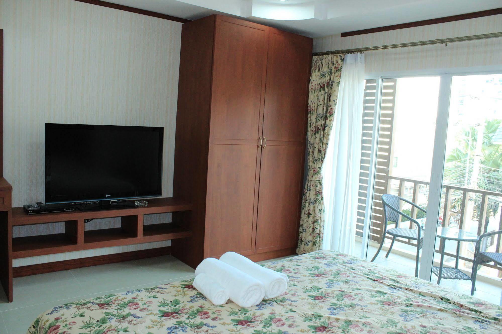 Brave Lion 3* Jomtien Beach