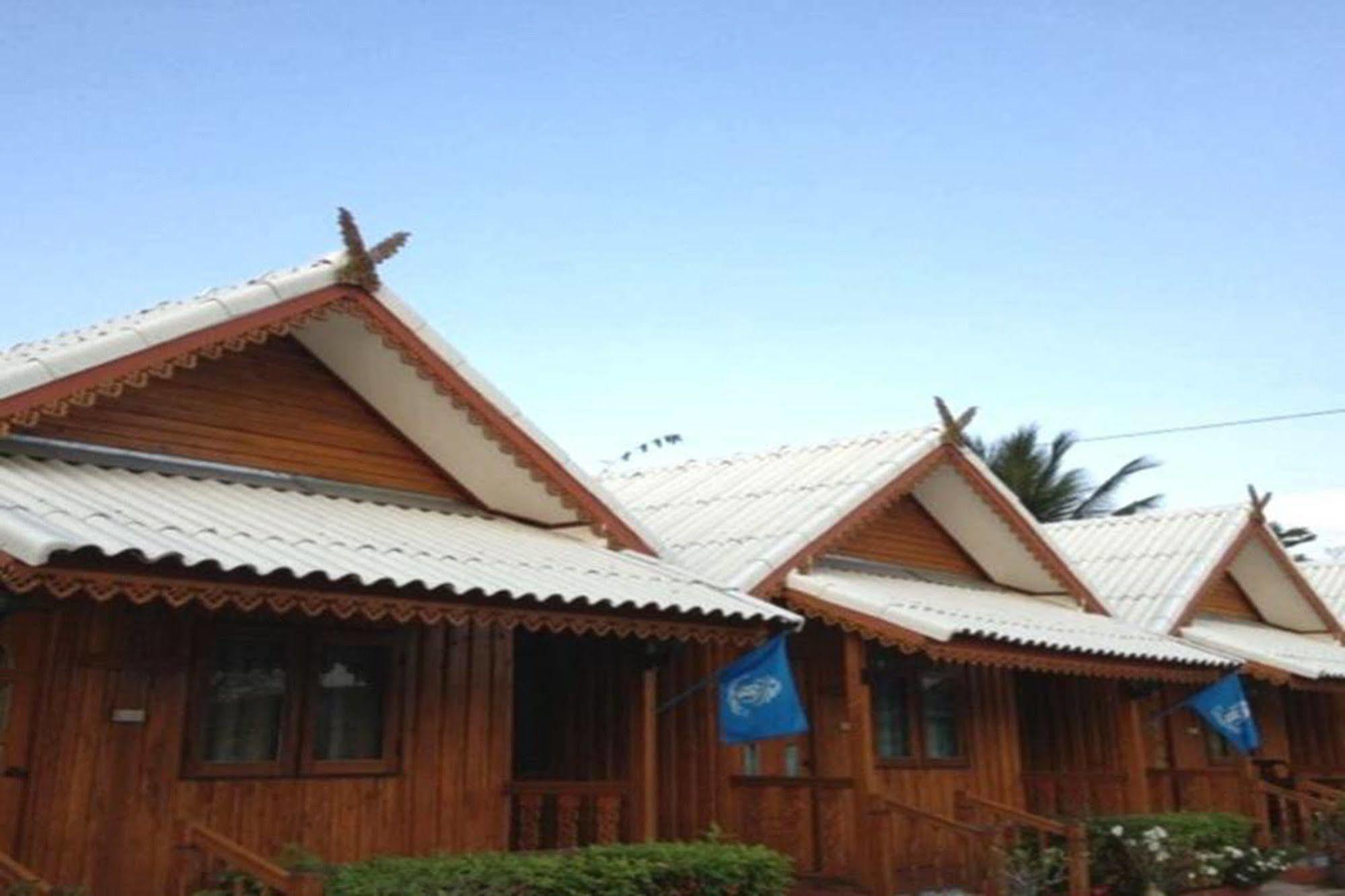 Inn Paradise Buriram