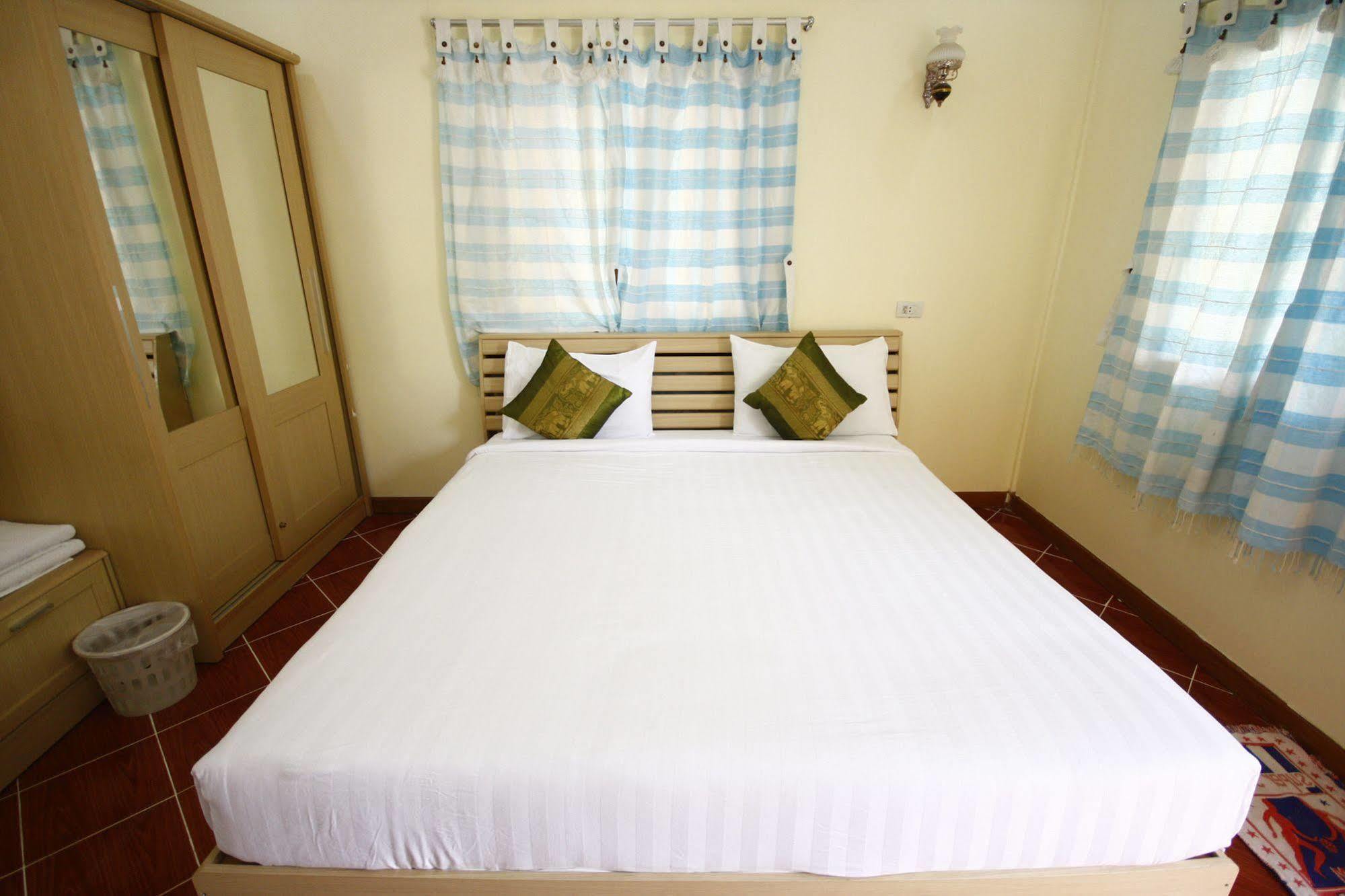 Inn Paradise
