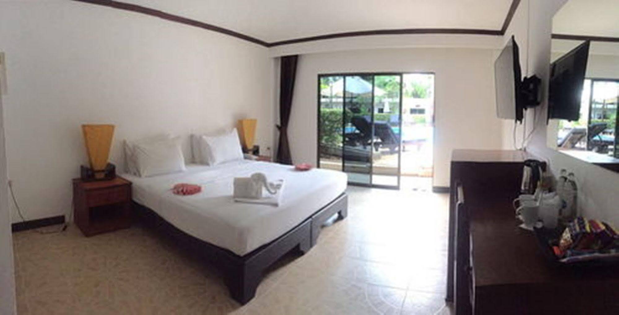 Bamboo & Hotel