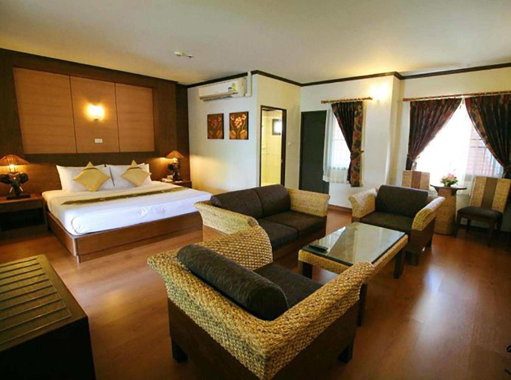 Hotel North 3*