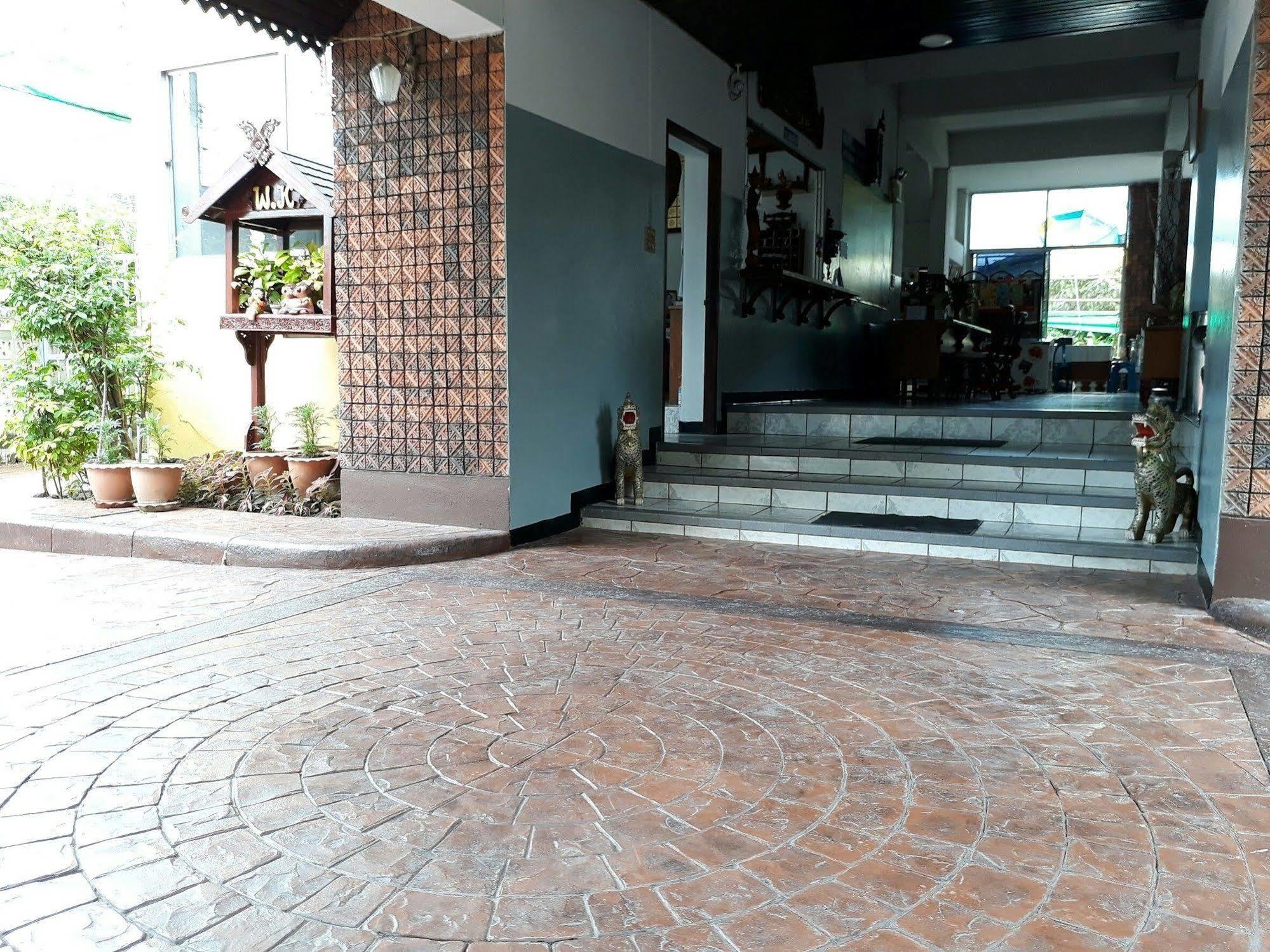 Wiriya House Hostel Chiang Mai