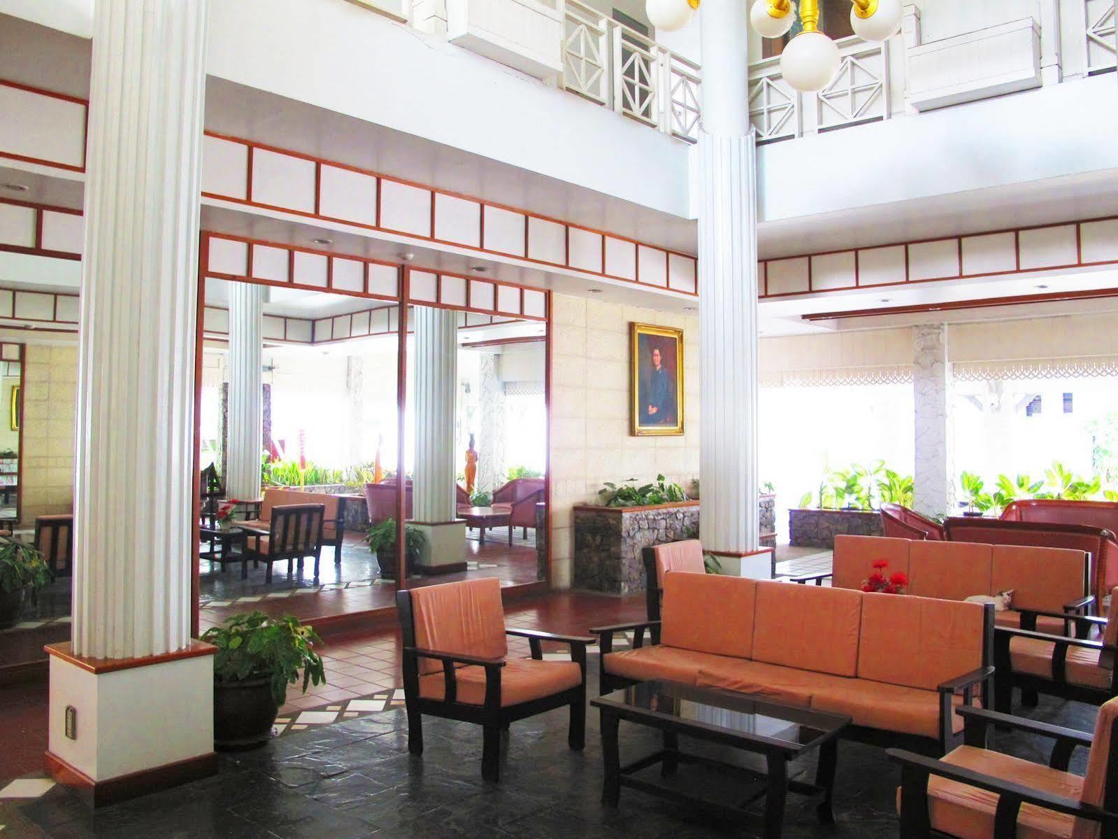 Hotel Bangsaen Resort 3*
