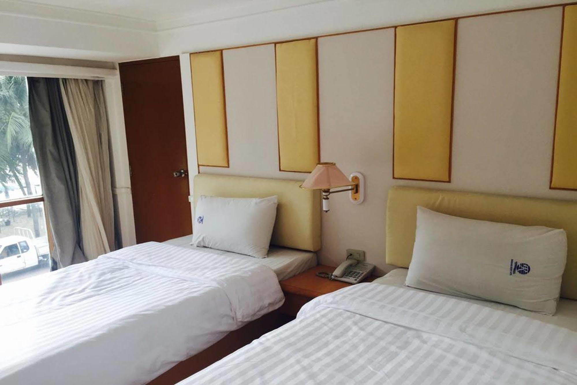Hotel Bangsaen Resort 3*