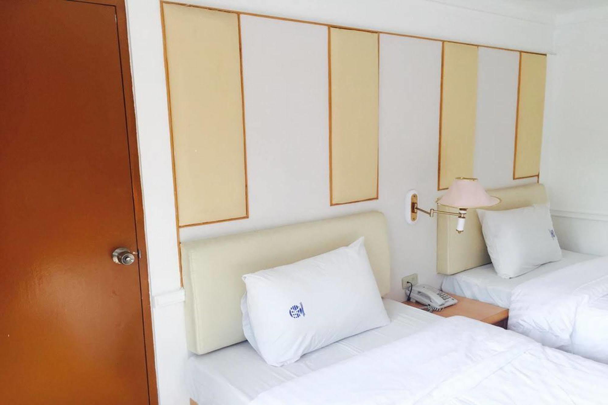 Bangsaen Resort 3* Chonburi