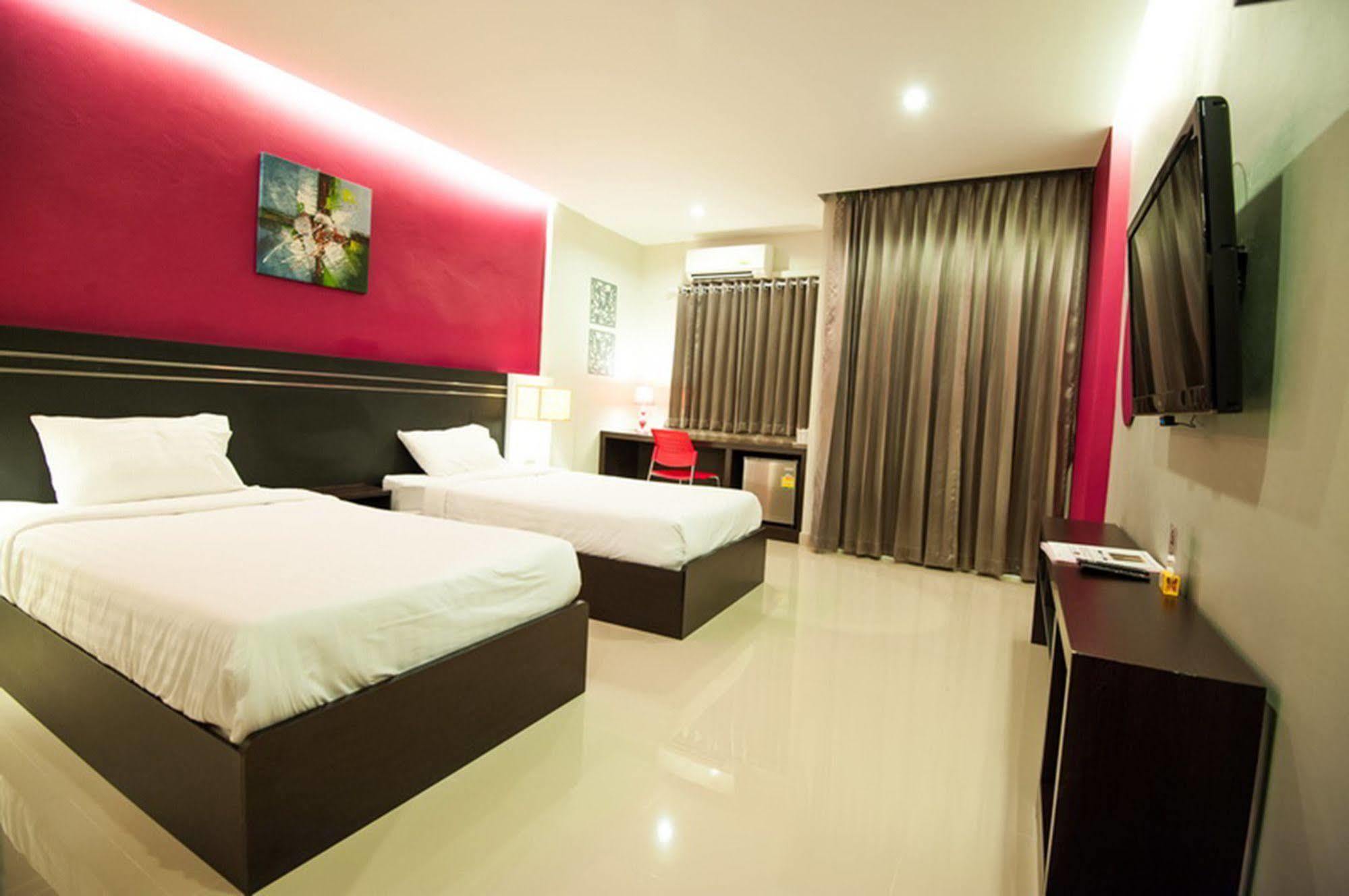 The Cozy Nest Boutique Rooms Bed & Breakfast Phayao