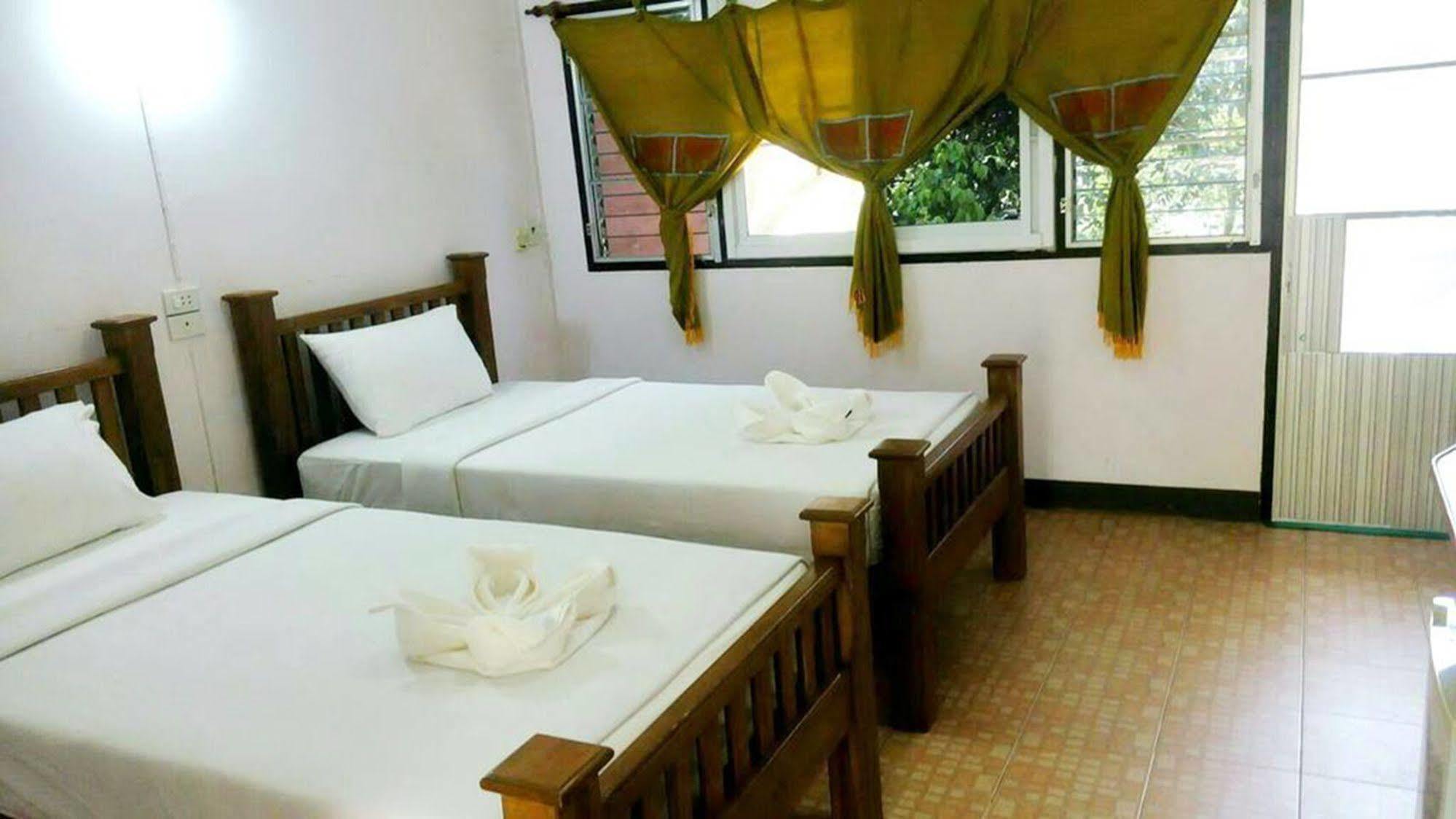 Oopkaew Resort 3*