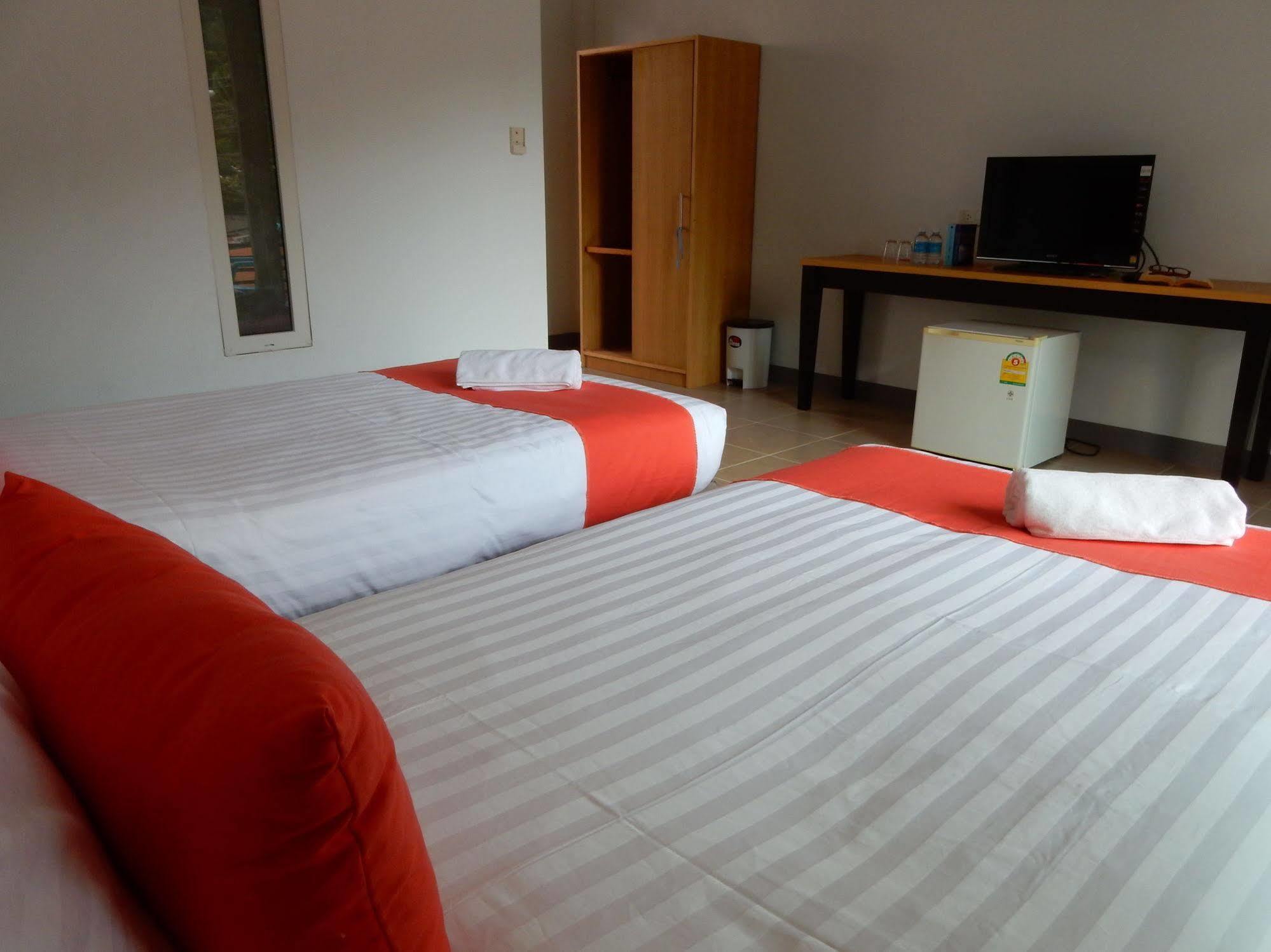 Wandee Khao Lak