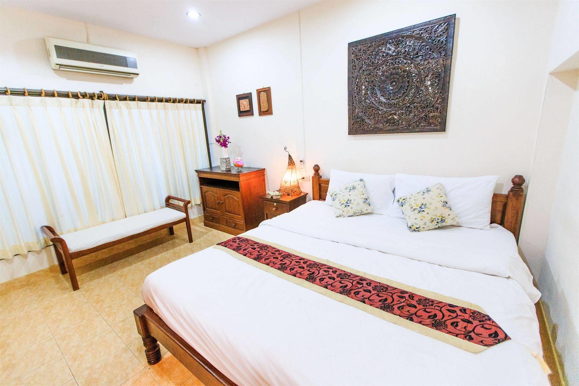 Hotel Oasis Hakuna Matata Chaweng (Koh Samui)