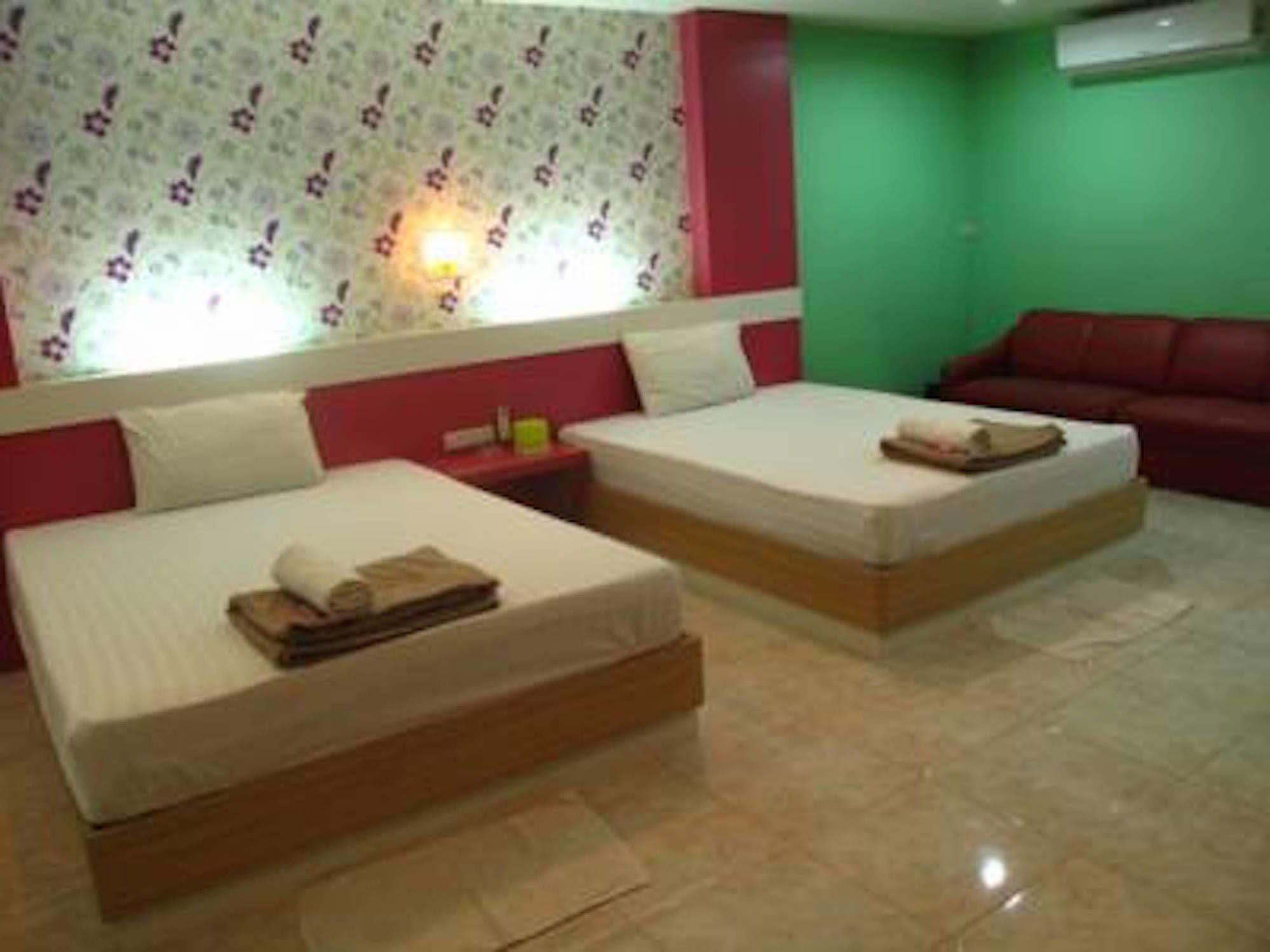 Sabai Sabai 2*