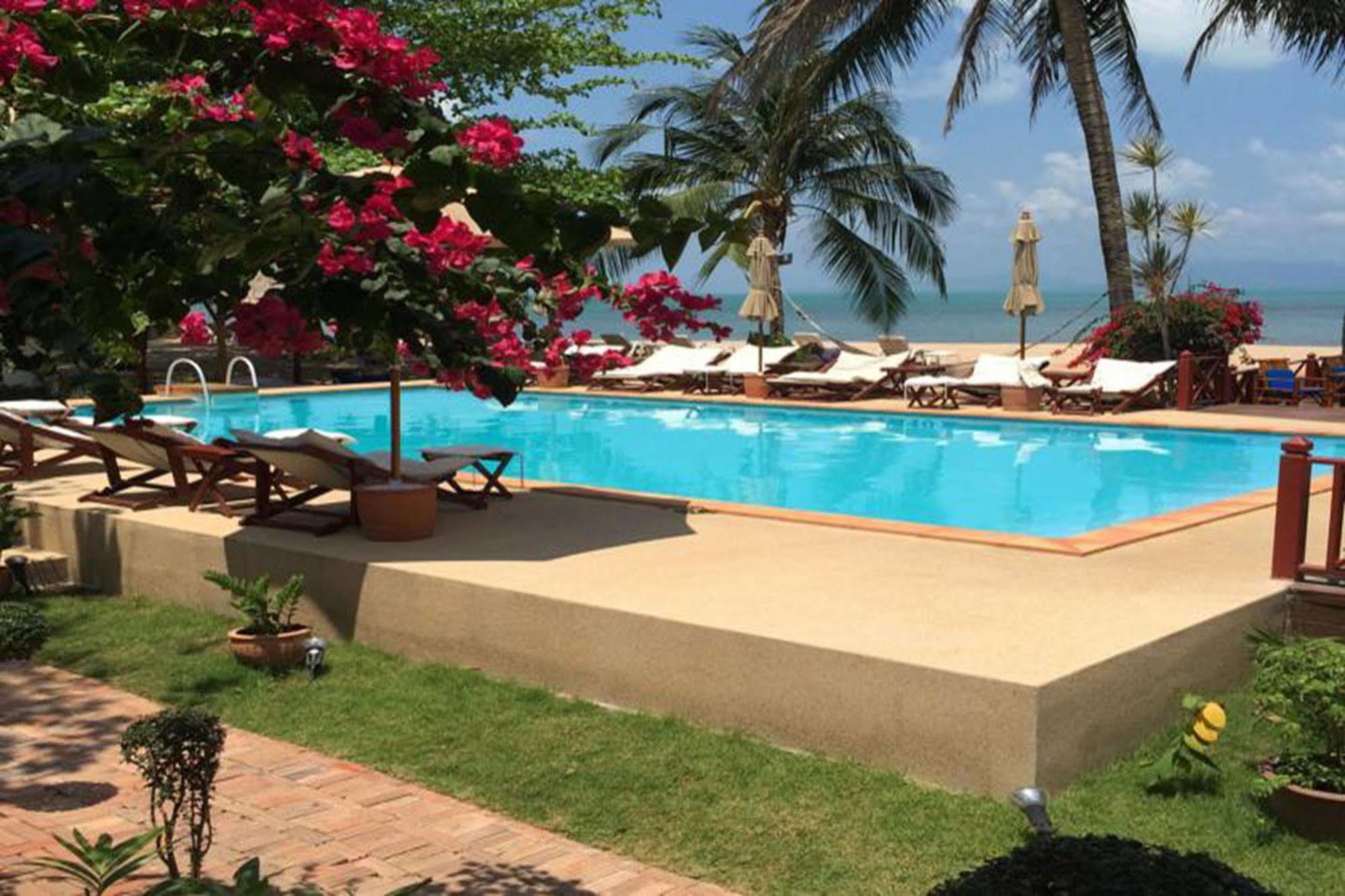The Waterfront At Fishermans Village 3*