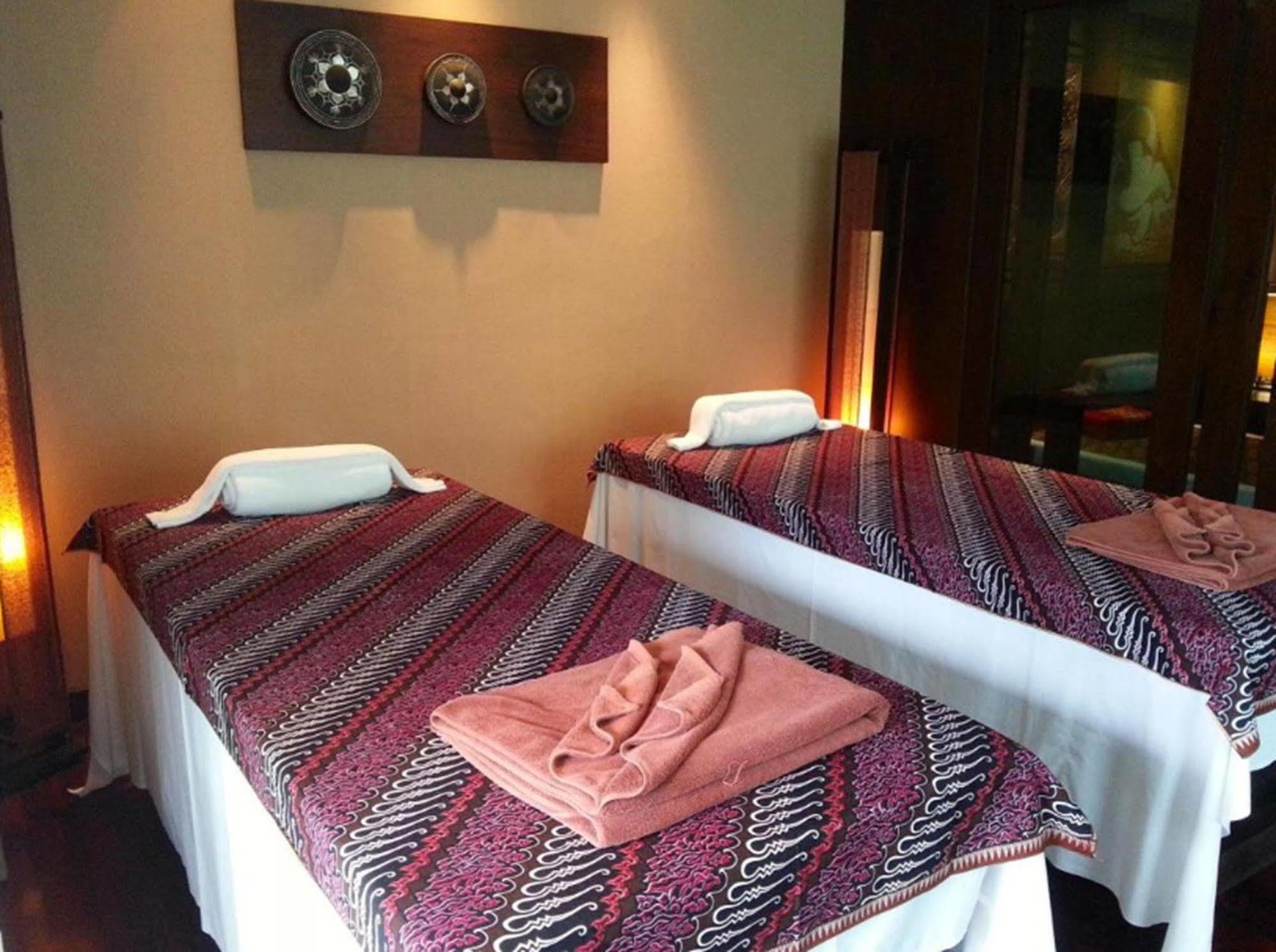Niramaya & Wellness Resort