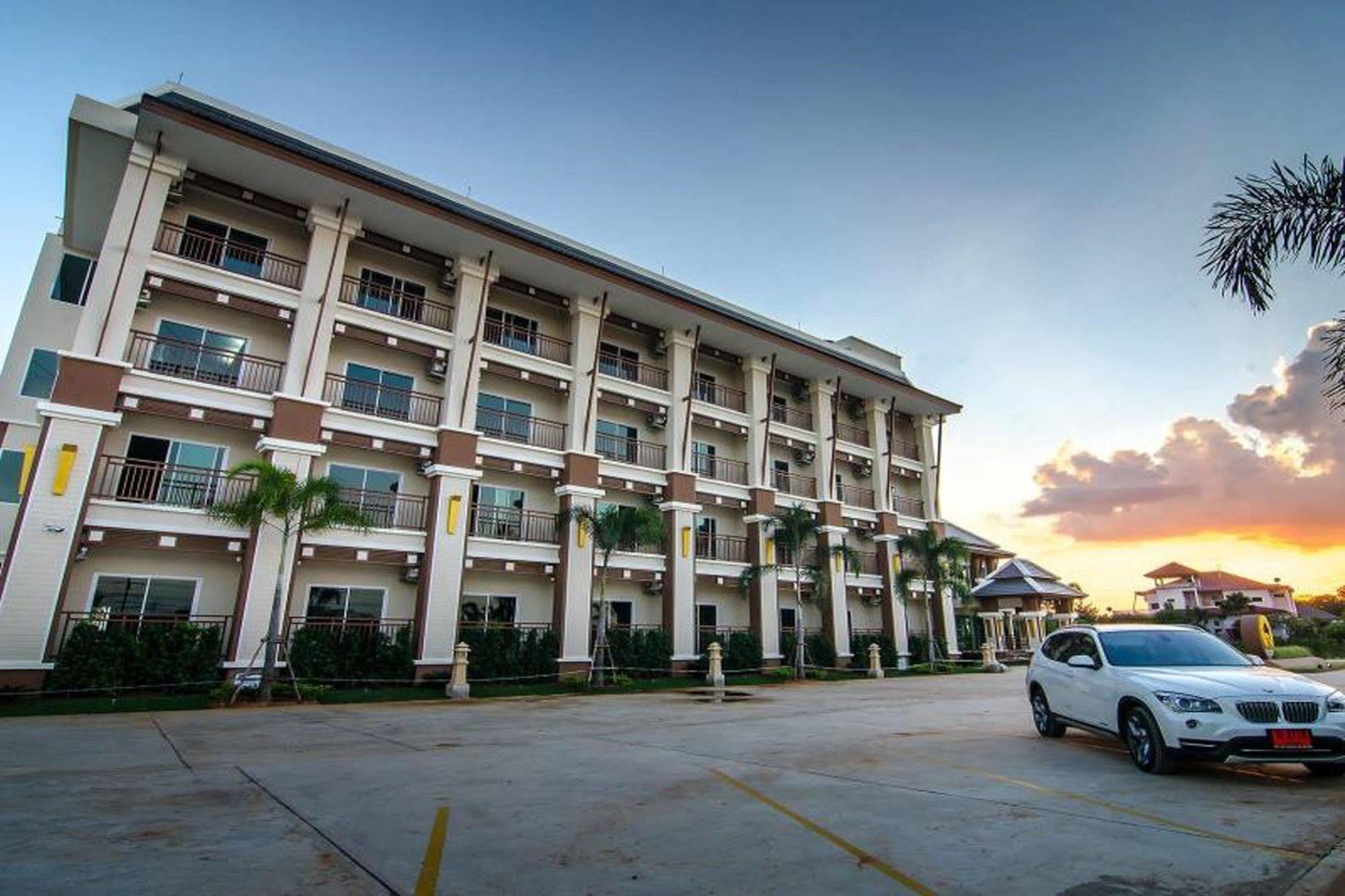 Hotel The