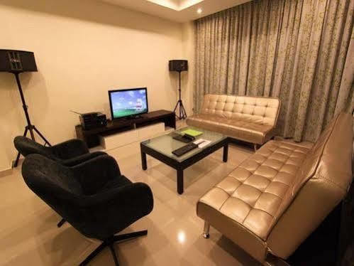 Hotel S Tara Grand