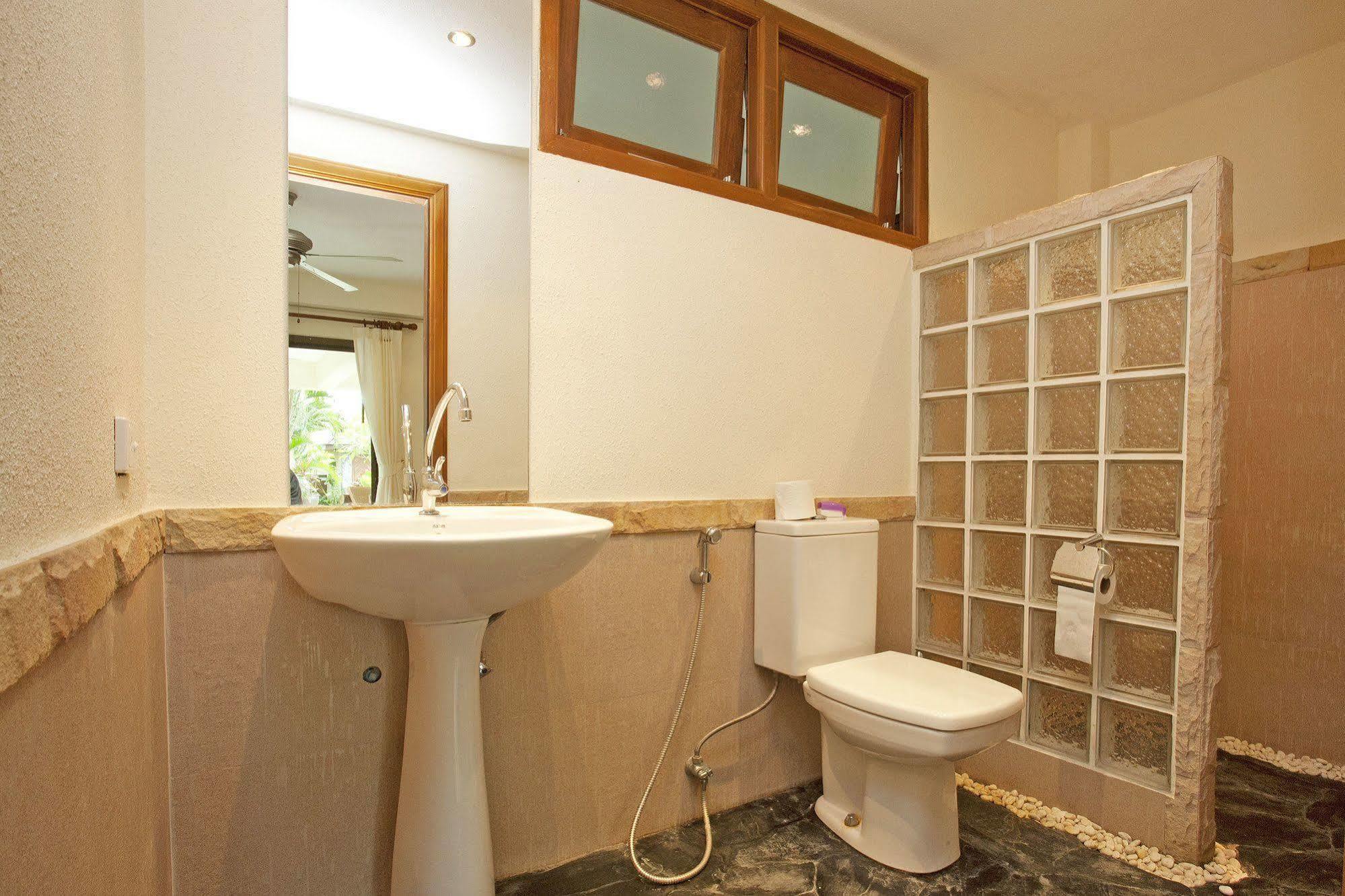 Baan Suan Far-sai Bang Lamung