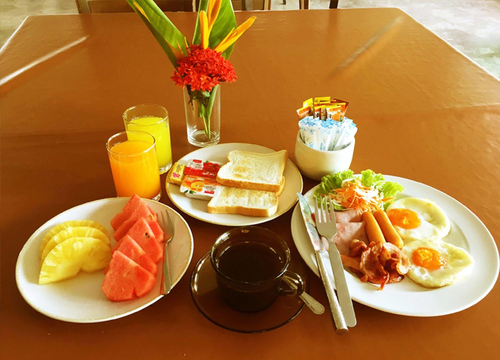 Bacchus Hotel