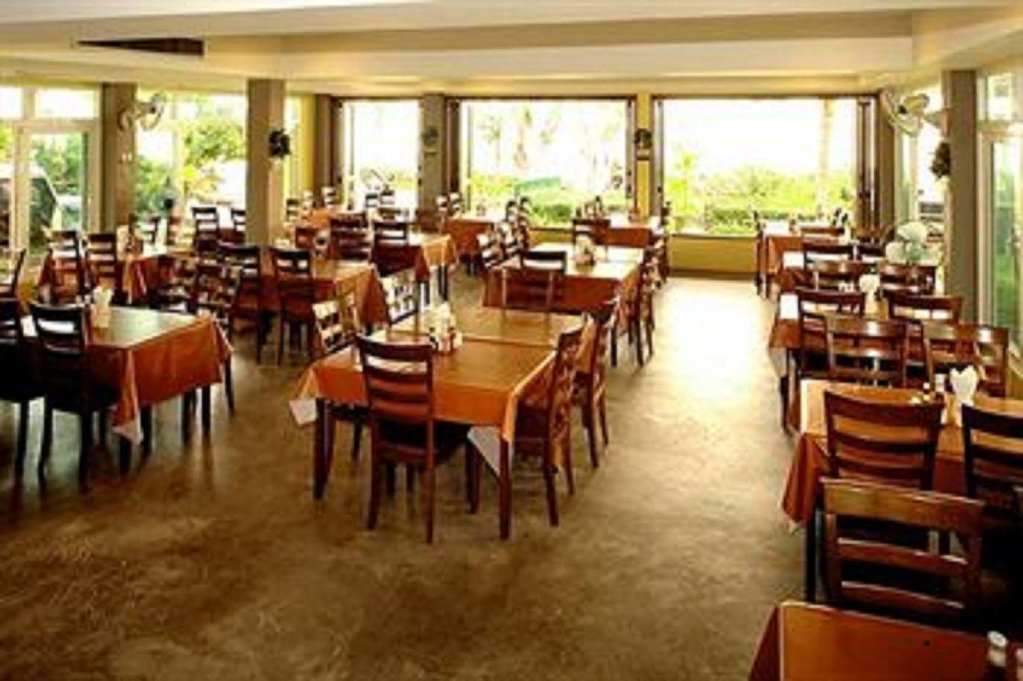 Hotel Bacchus