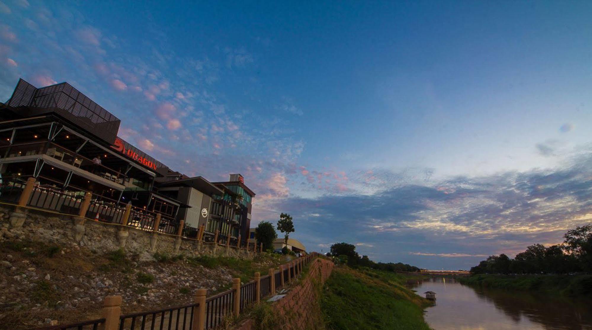 Dragon River Avenue 3* Phitsanulok