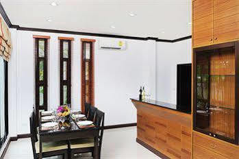 Villa Baan Narakorn *