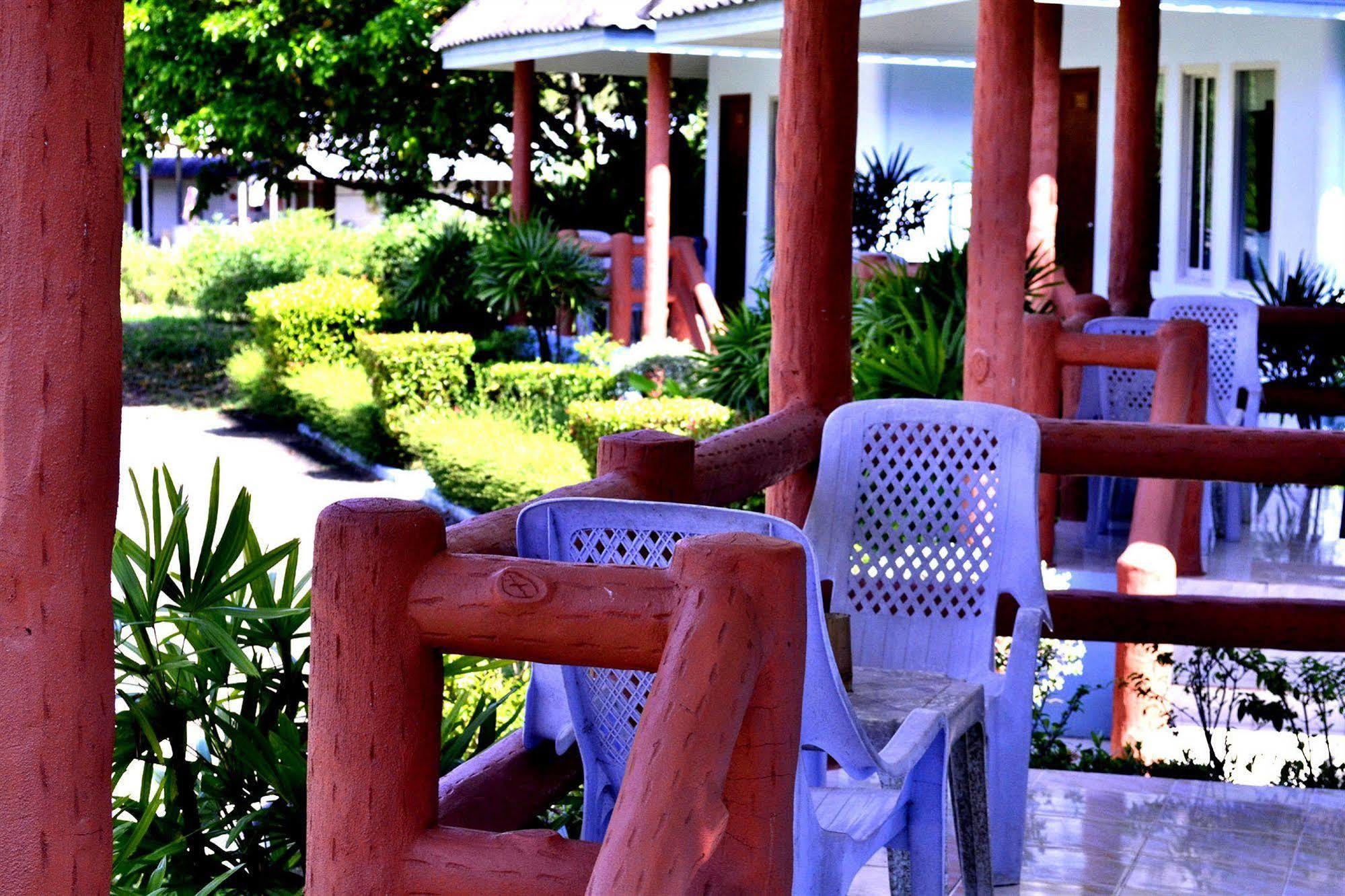Koh Yao Chukit Dachanan Resort 3*