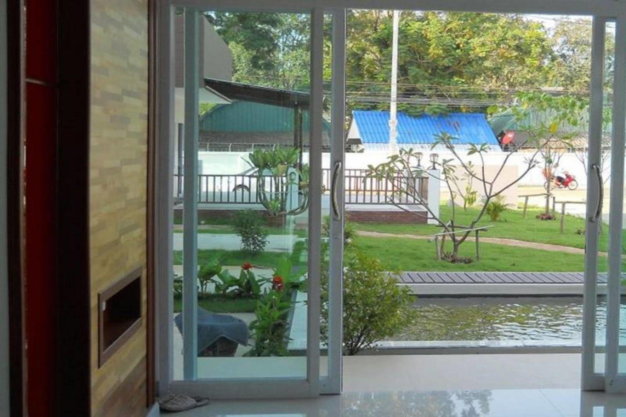 Resort The Cotton And 2*
