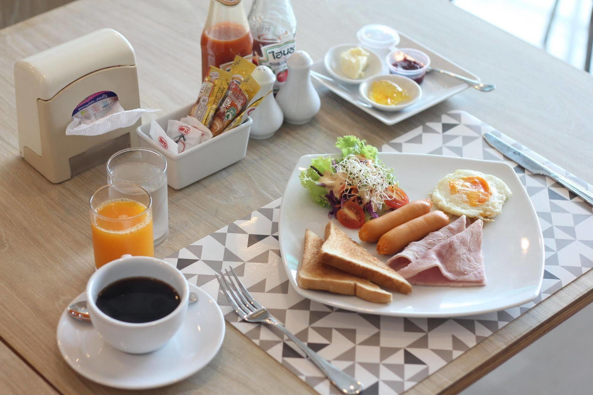 Sri Boutique Hotel 3*