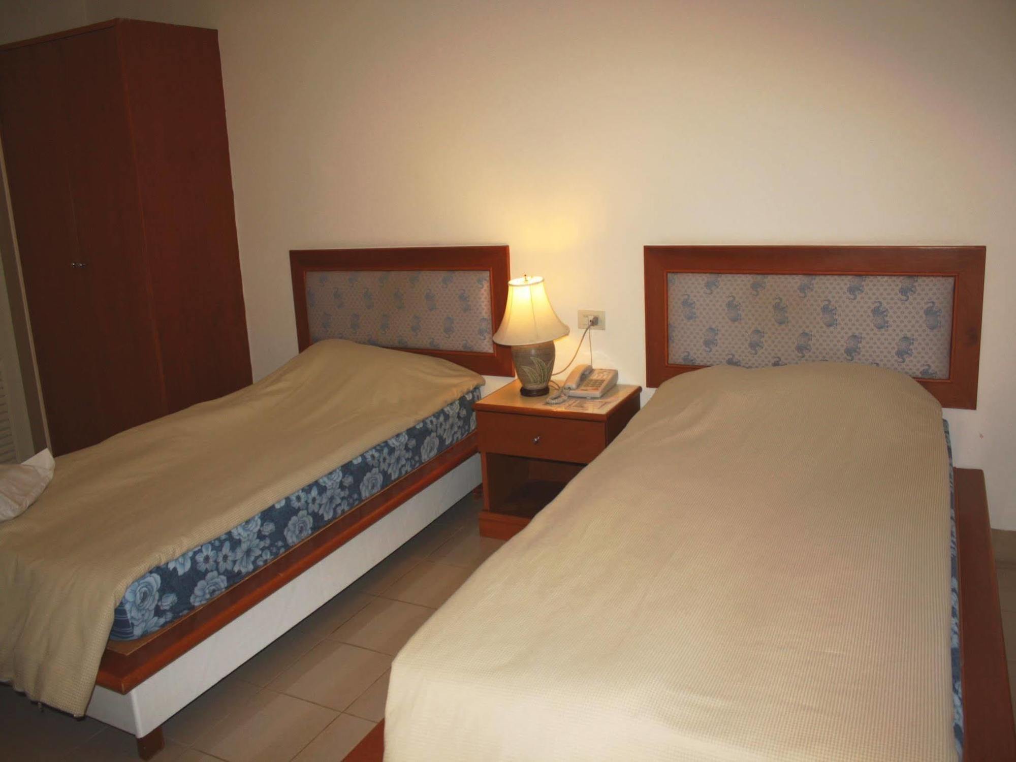Tonwa Hotel