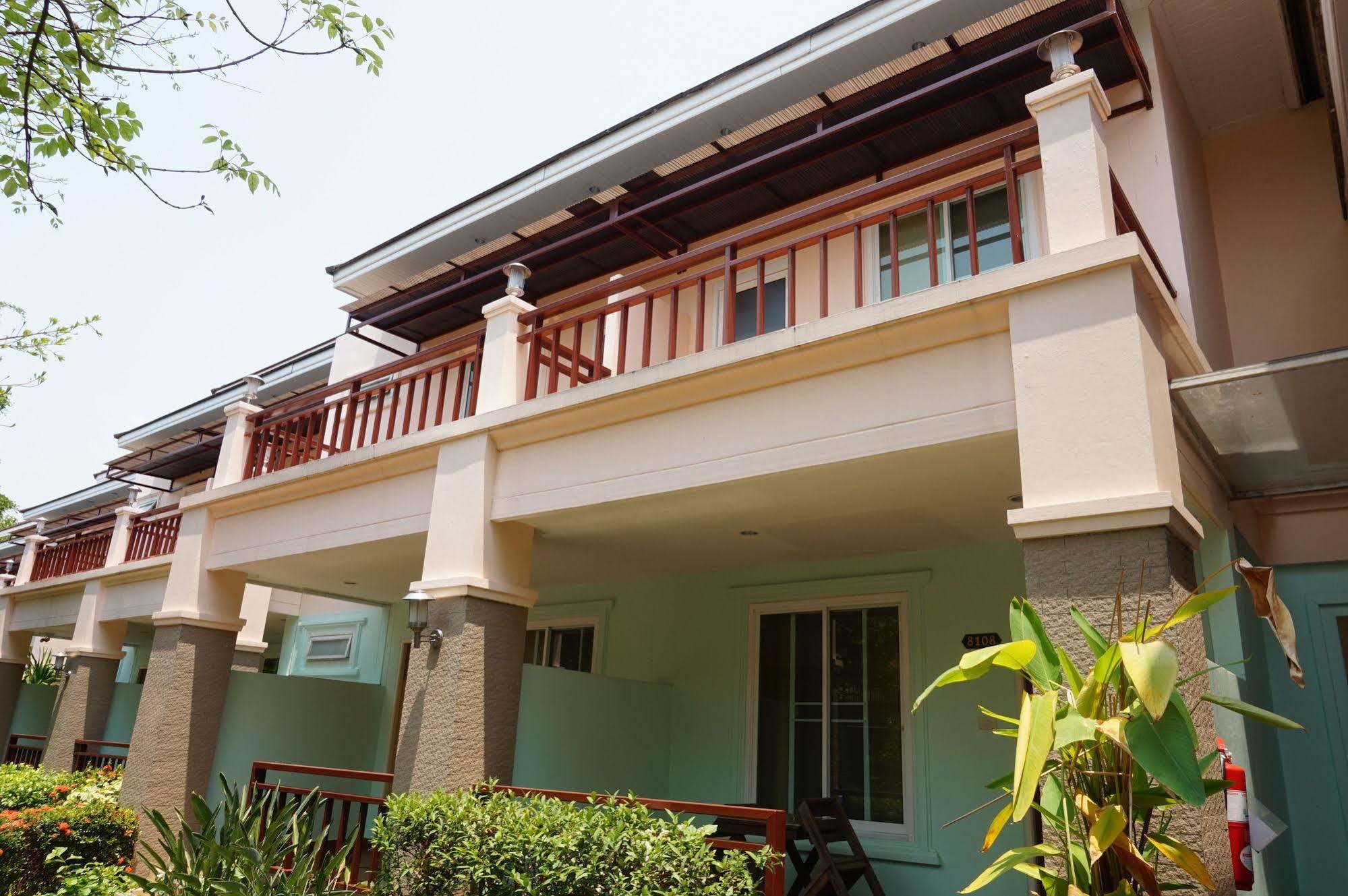 Tonwa Hotel