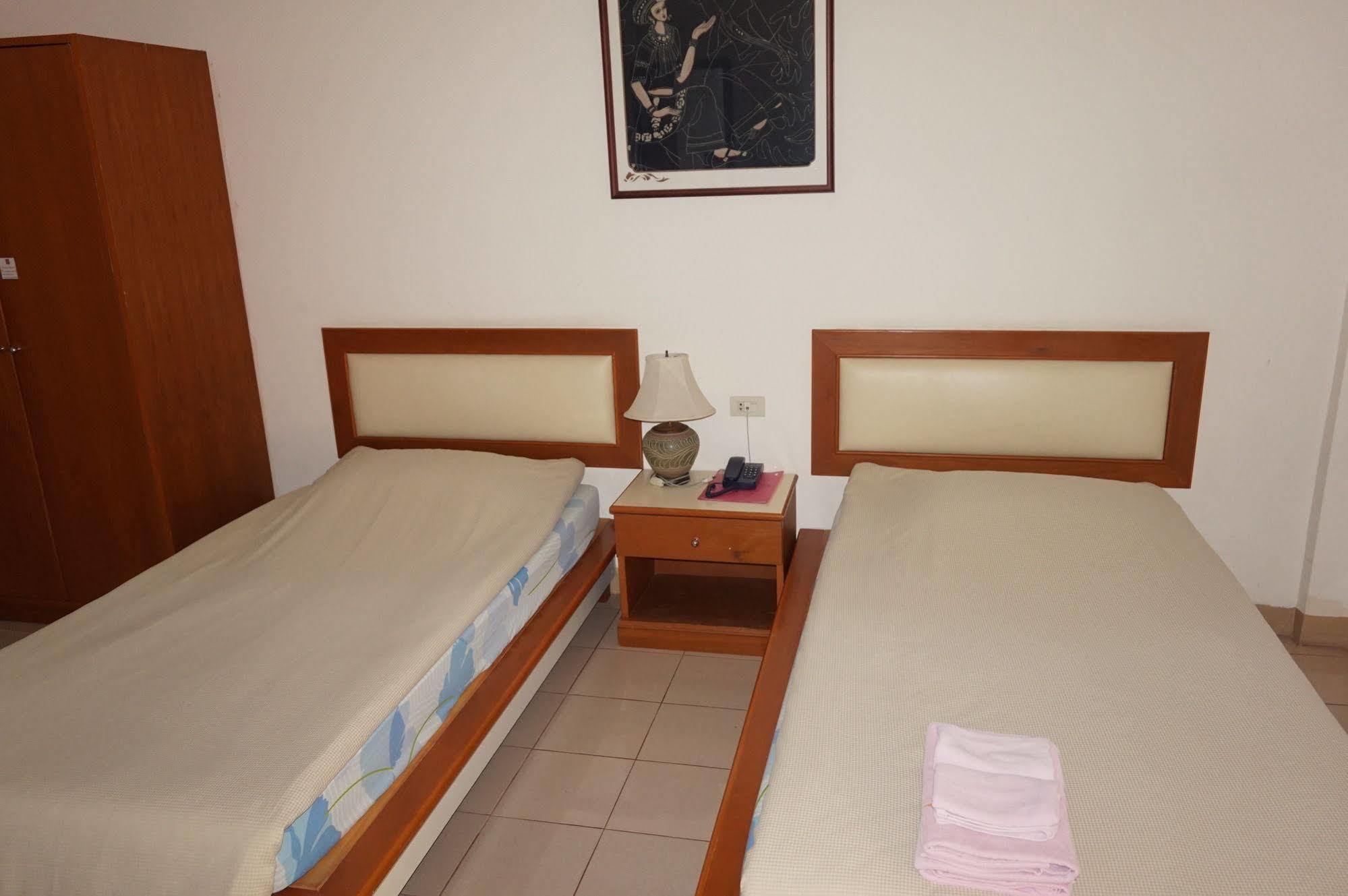 Tonwa Hotel