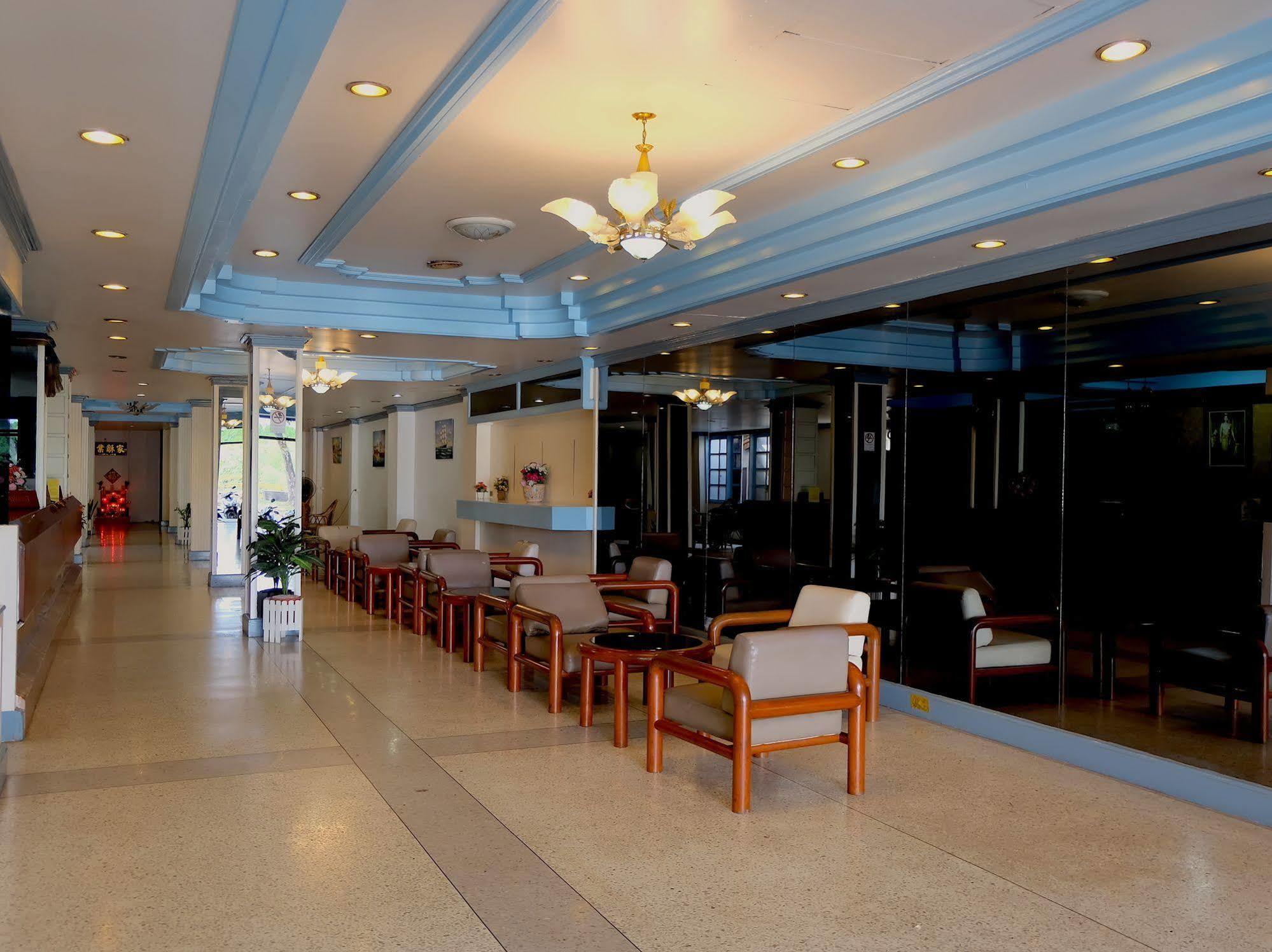 Vieng Thong Hotel 2*