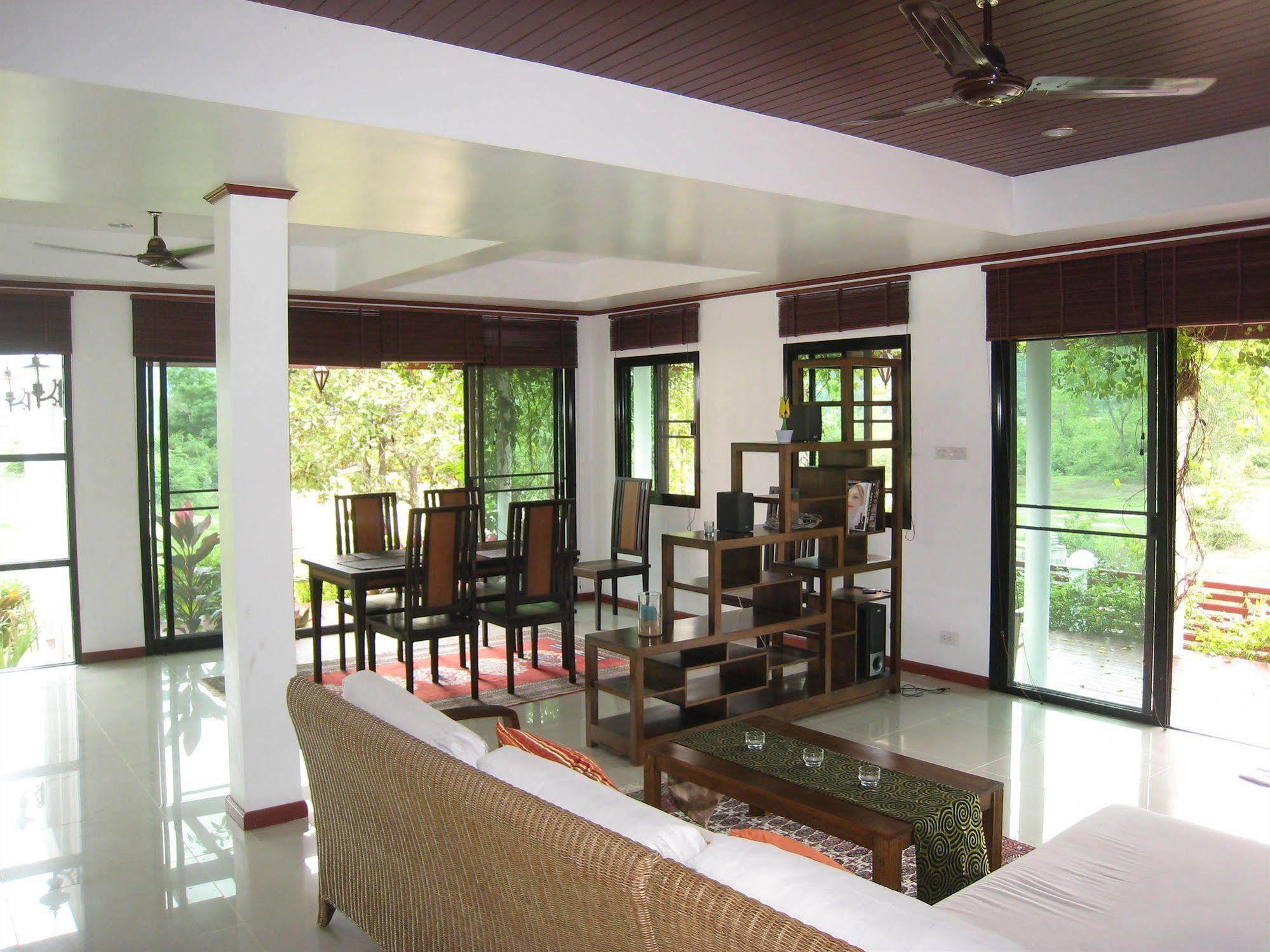 Mountain Breeze Villa Pran Buri